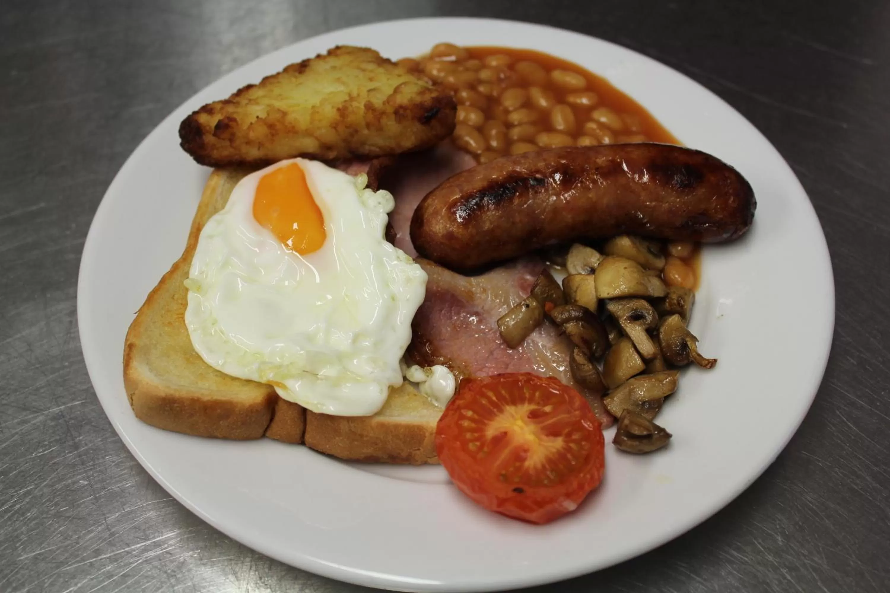 English/Irish breakfast in The Darnley Hotel