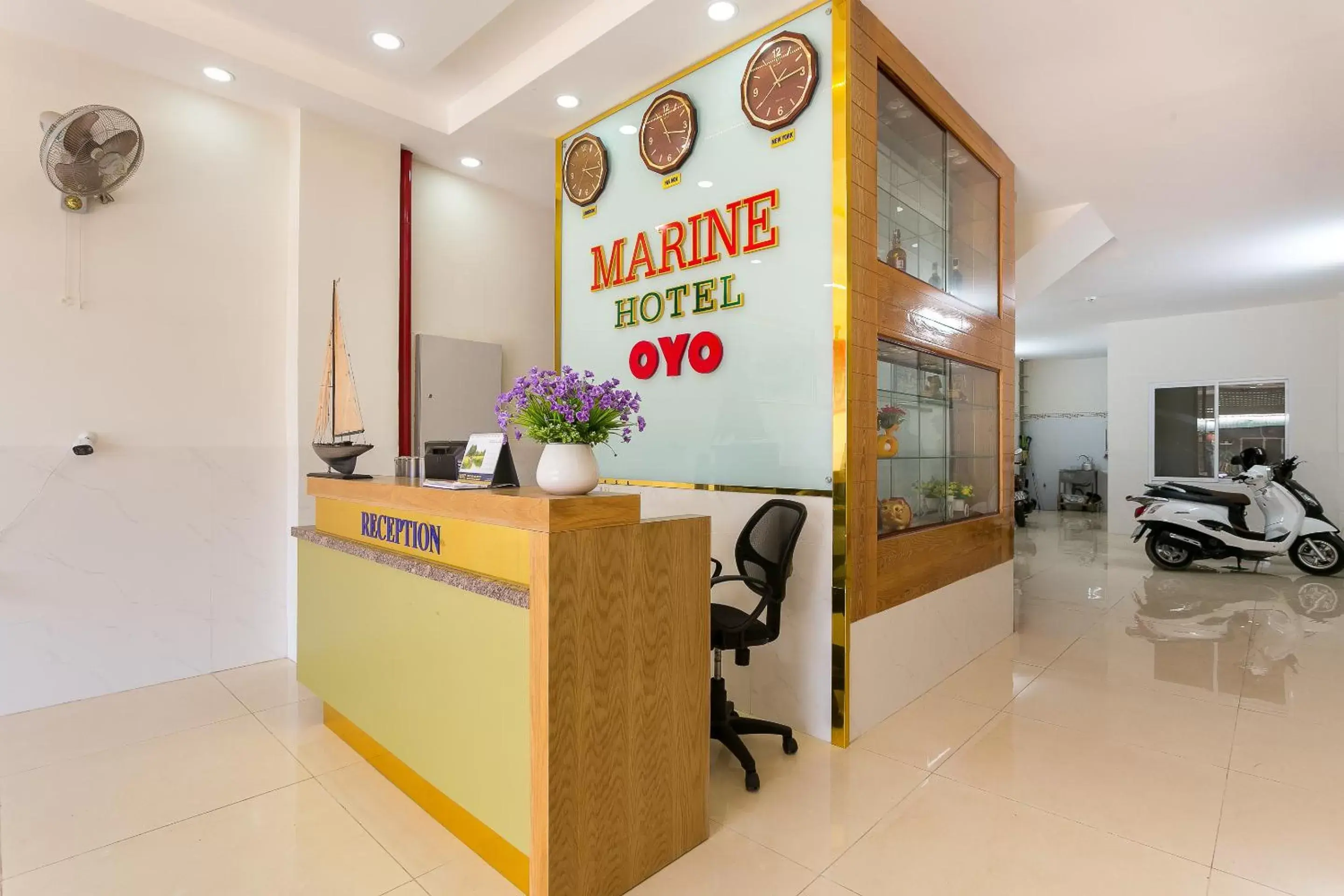 Lobby or reception in Marine Hotel & Apartment Lobby or reception in Marine Hotel & Apartment