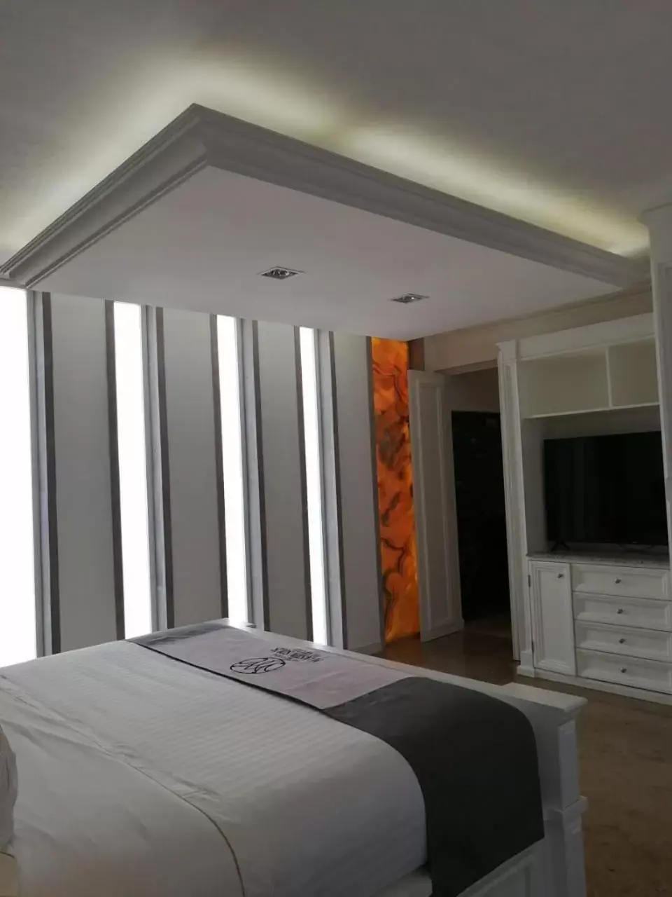 Bedroom, Bed in HOTEL & SPA MANSION SOLIS by HOTSSON
