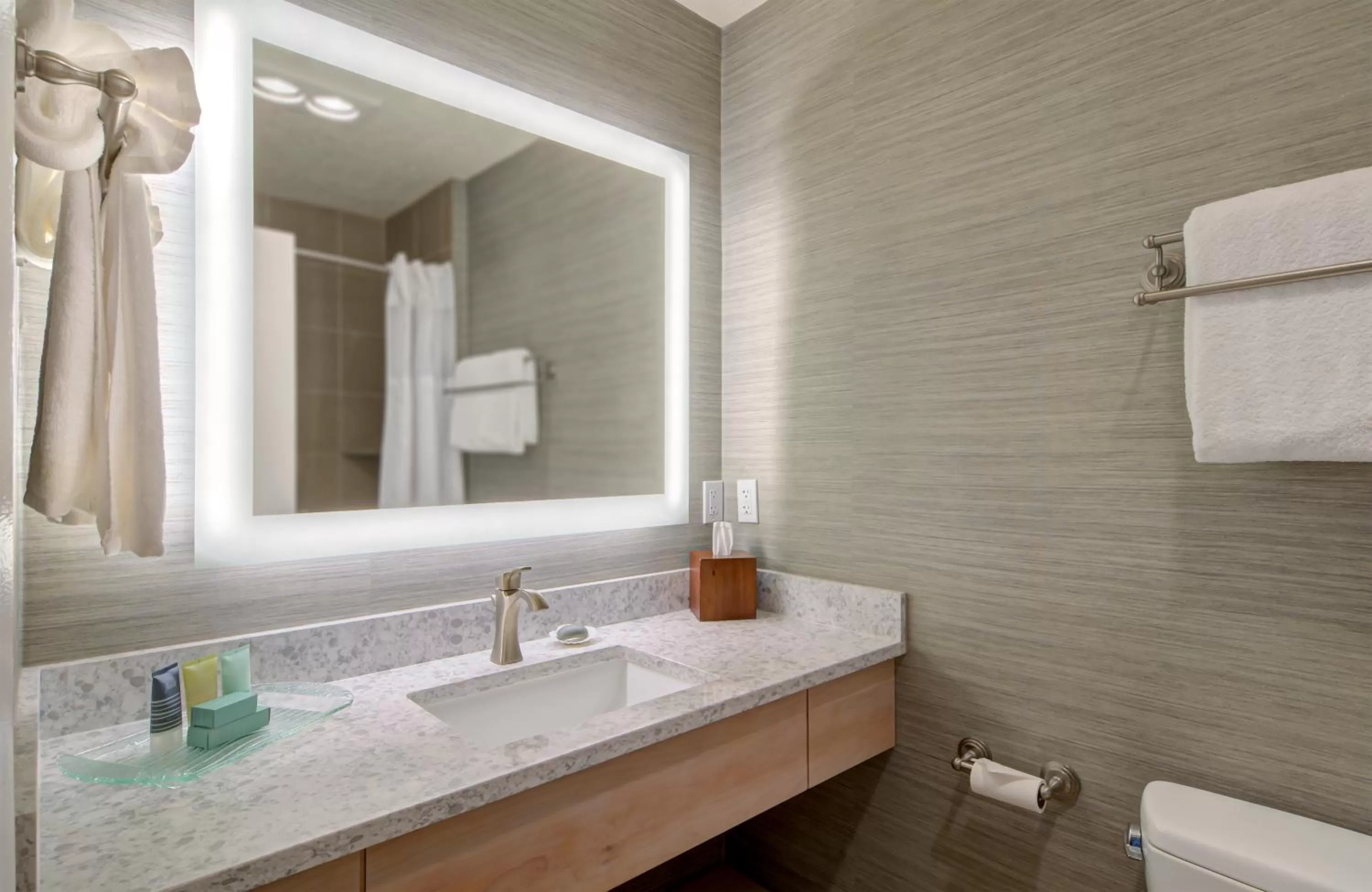 Hallmark Resort in Cannon Beach