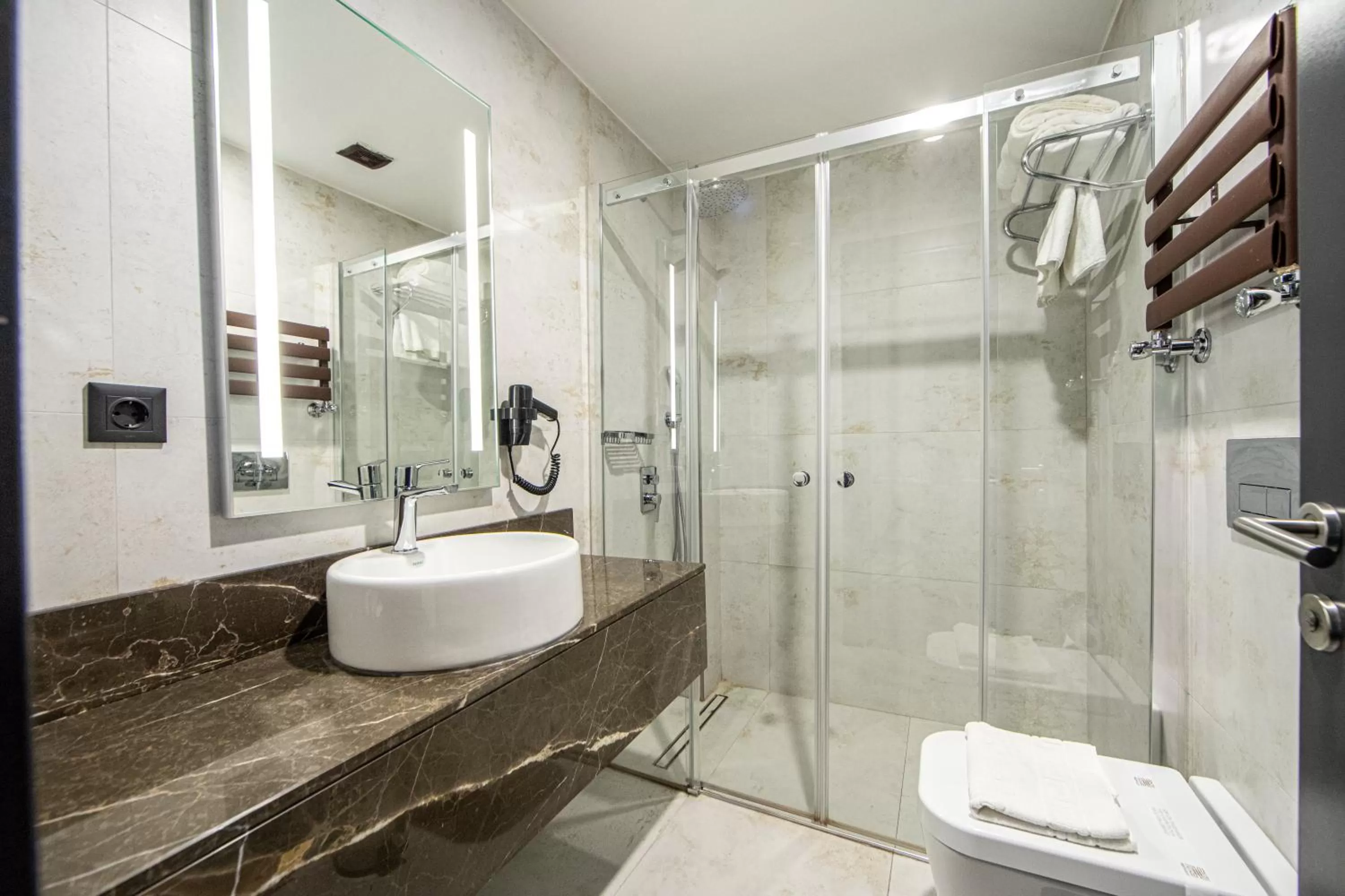 Bathroom in MENALO HOTEL PREMIUM ISTANBUL AIRPORT