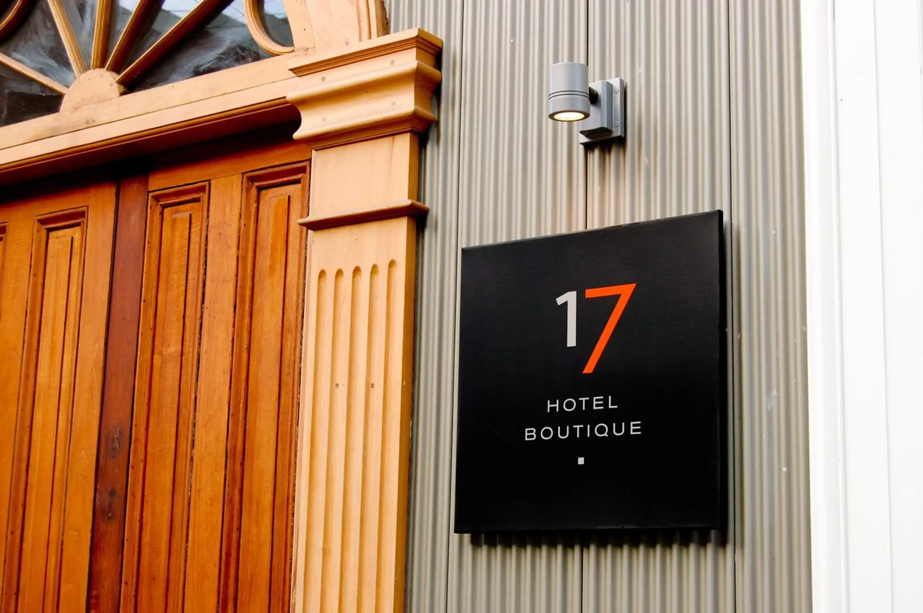 Facade/entrance, Property Logo/Sign in Hotel Boutique 17