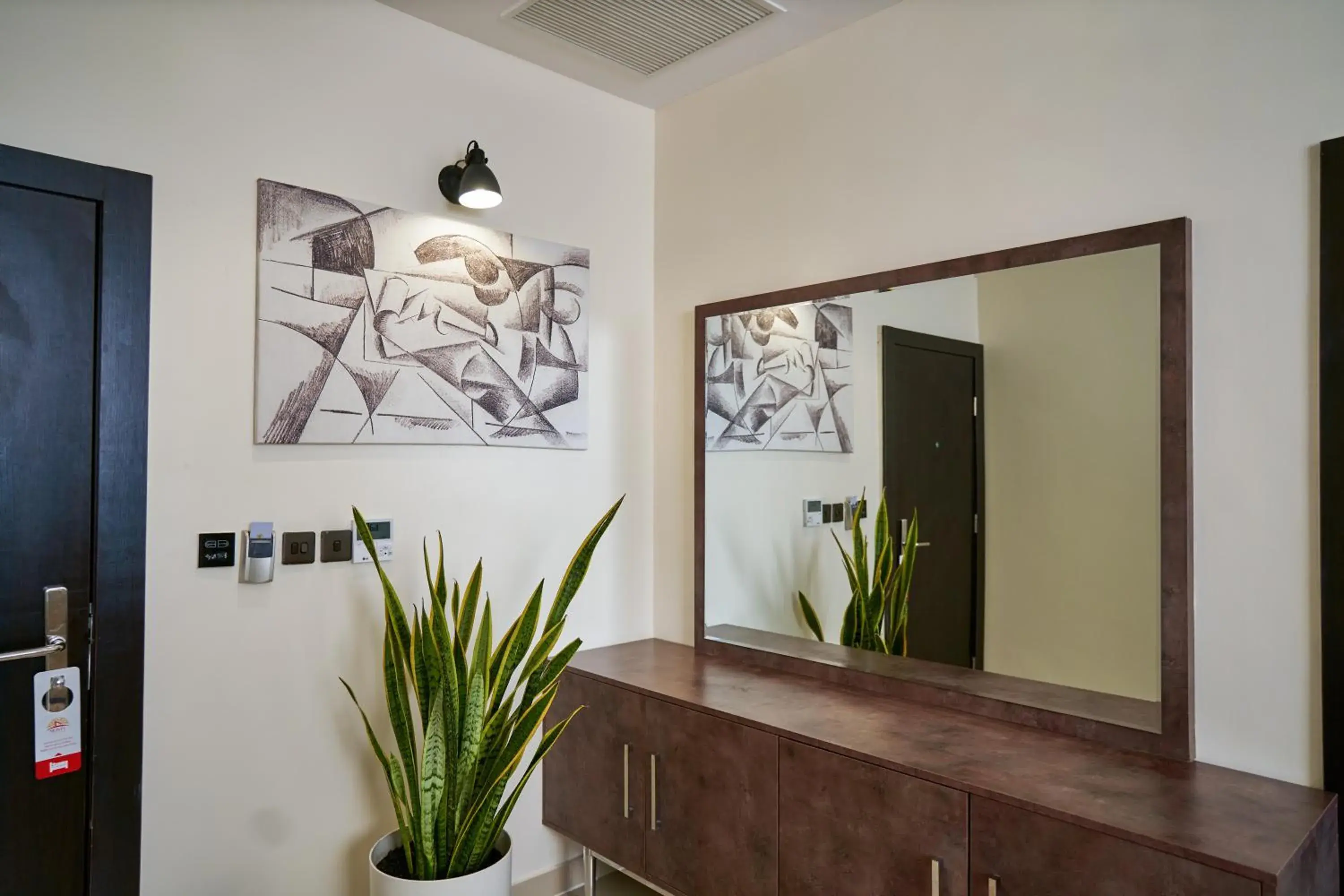 Facade/entrance in Monty Suites Lekki Facade/entrance in Monty Suites Lekki