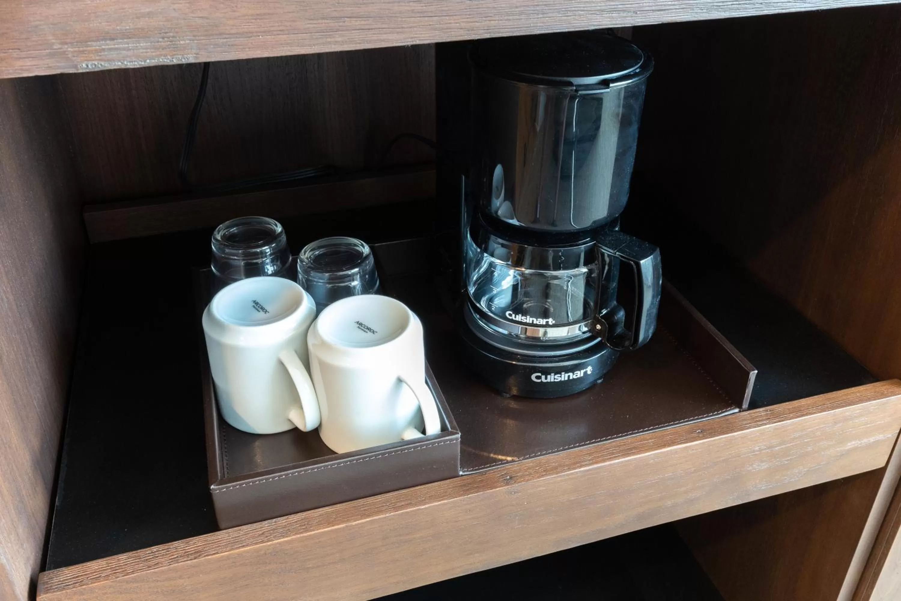 Coffee/tea facilities in Lakeside Lodge Clemson