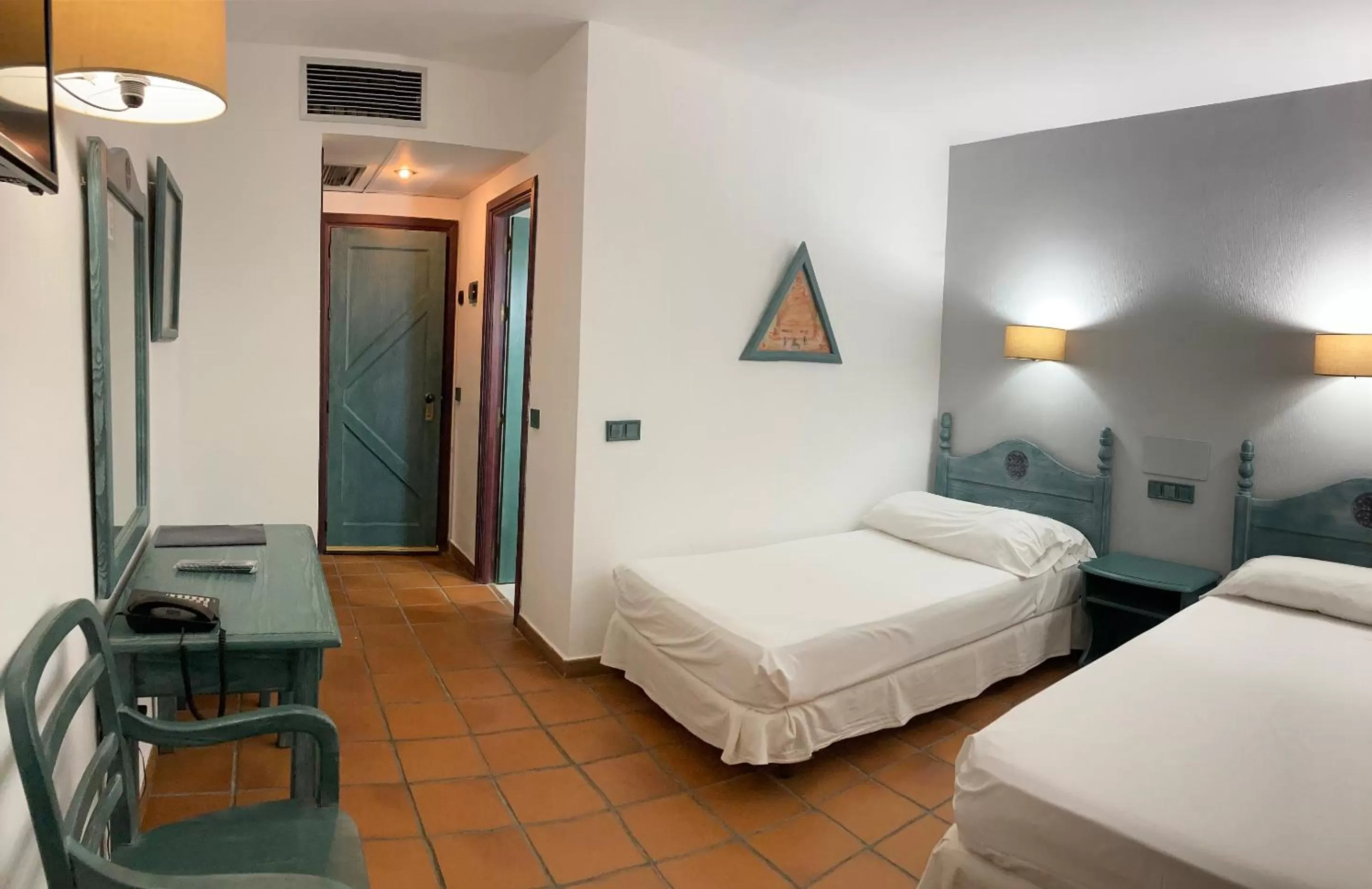 Photo of the whole room in Hotel Almagro