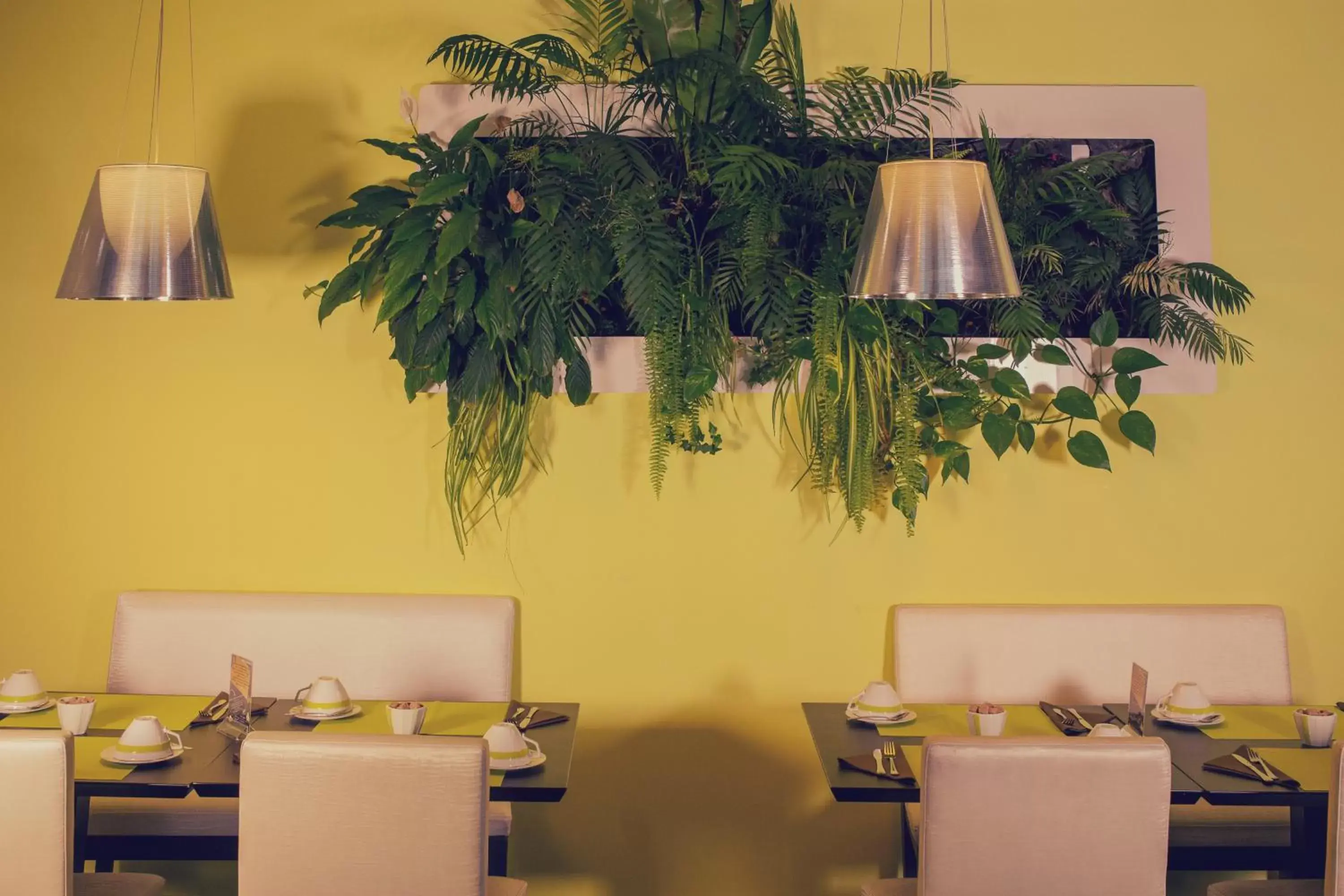 Buffet breakfast in Best Western Plus Richelieu Buffet breakfast in Best Western Plus Richelieu