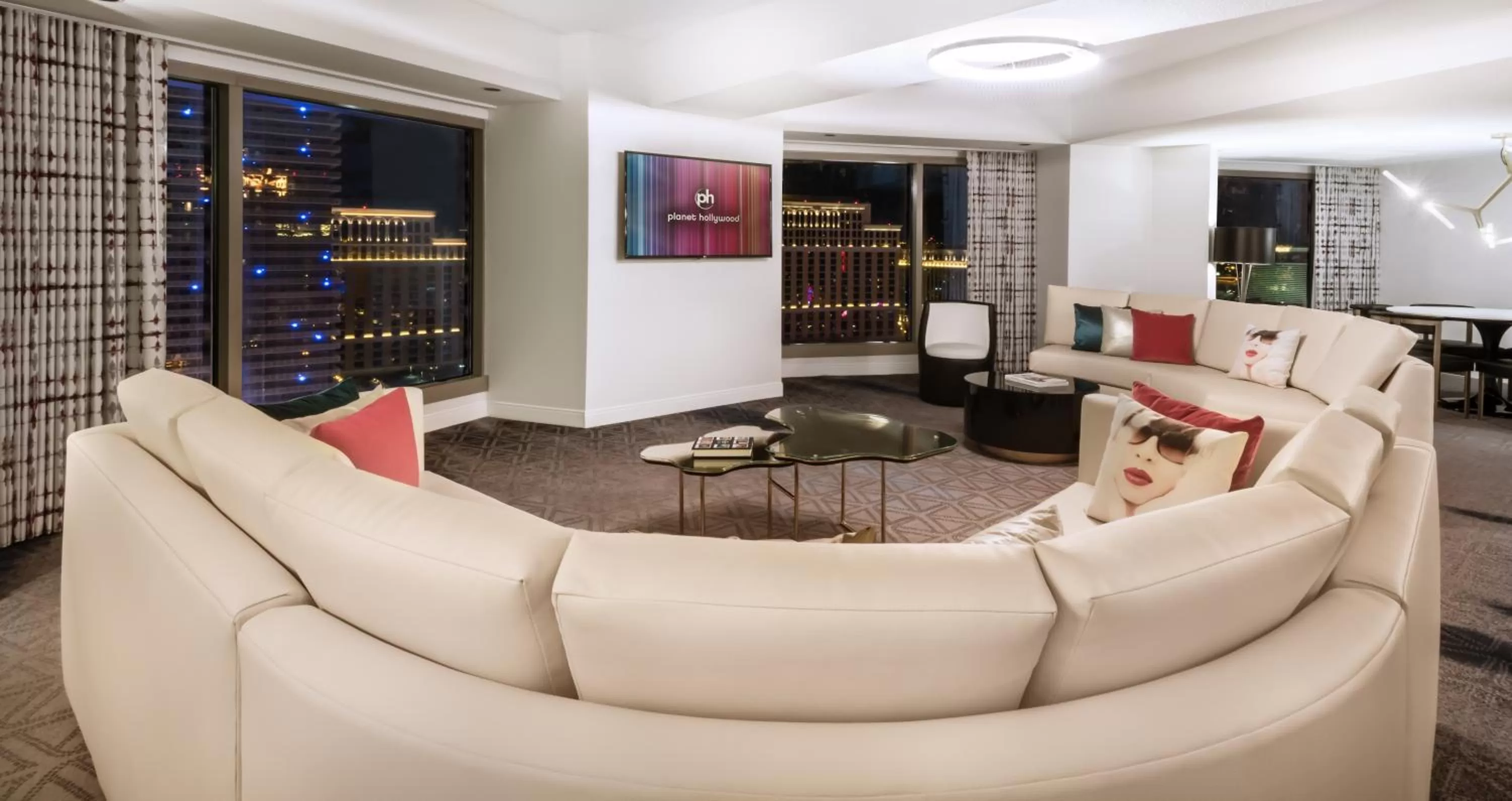 Living room in Planet Hollywood Resort & Casino