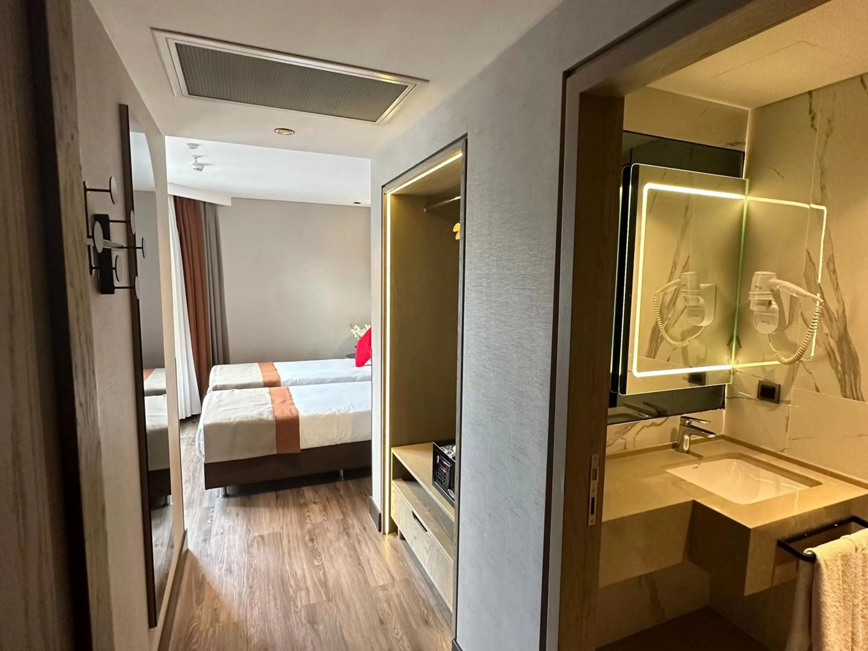 Bed in Edition Old City Hotel