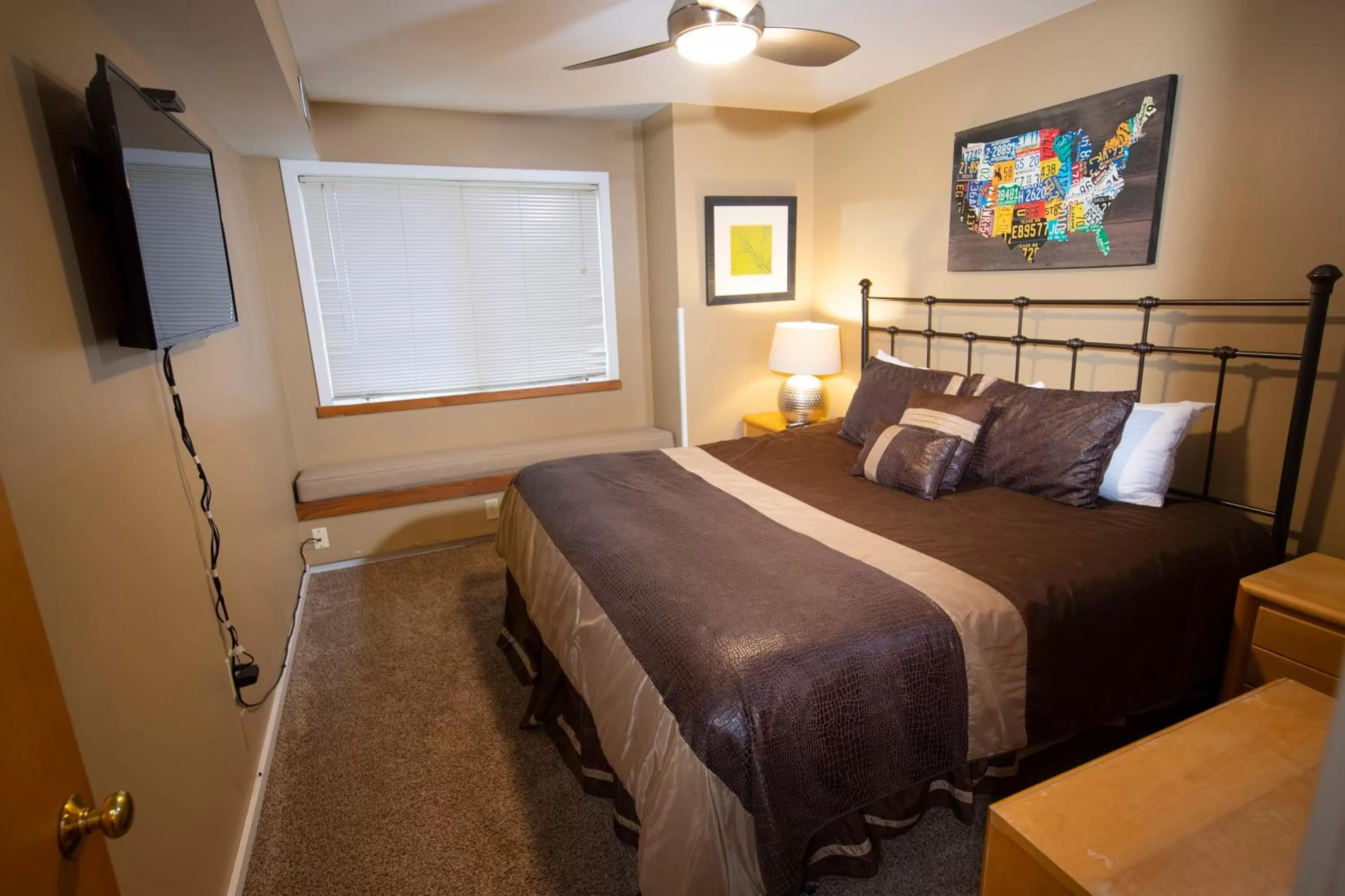 Bed in Mountain Lodge at Okemo