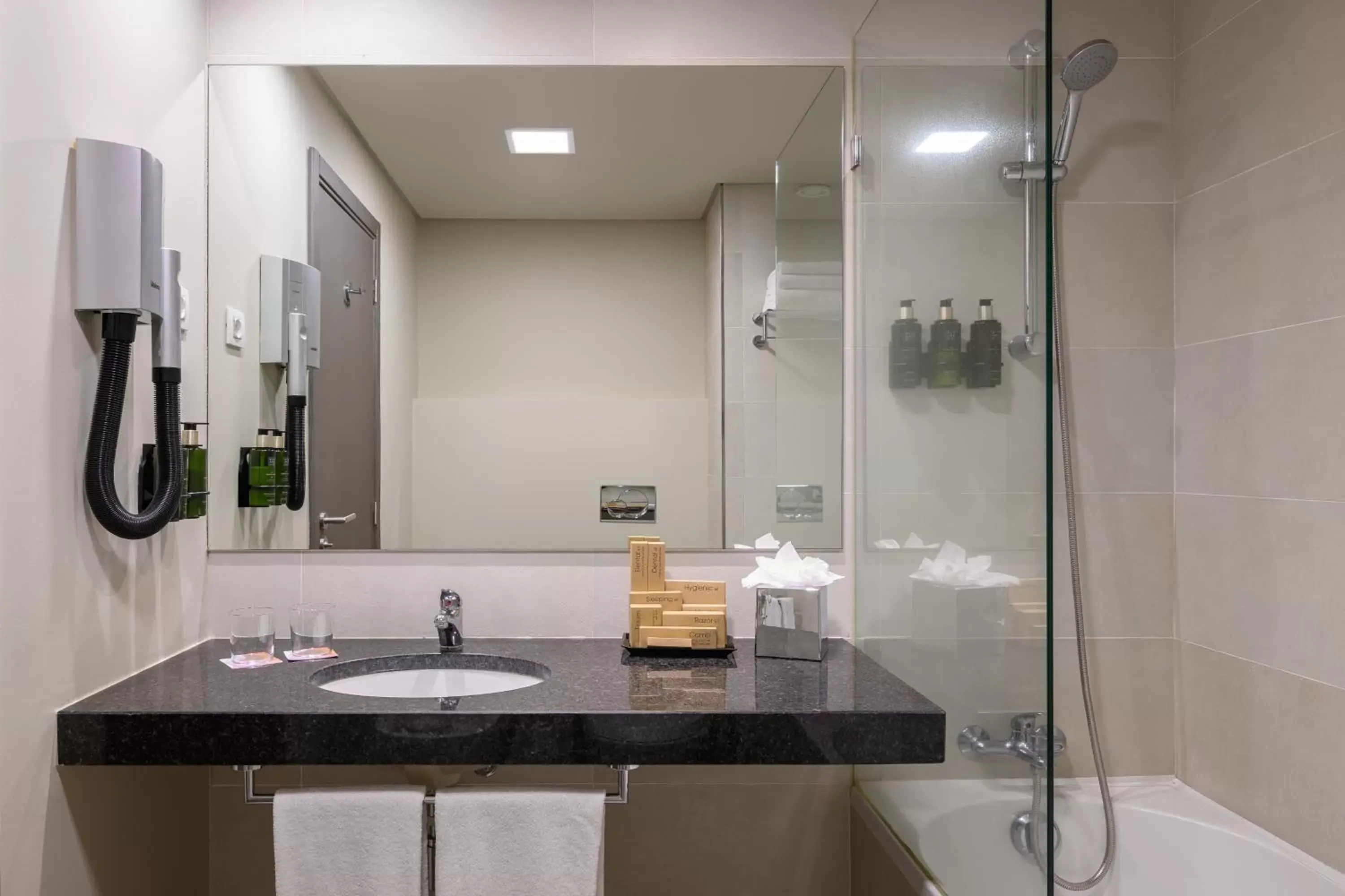 Bathroom in Melia Setubal