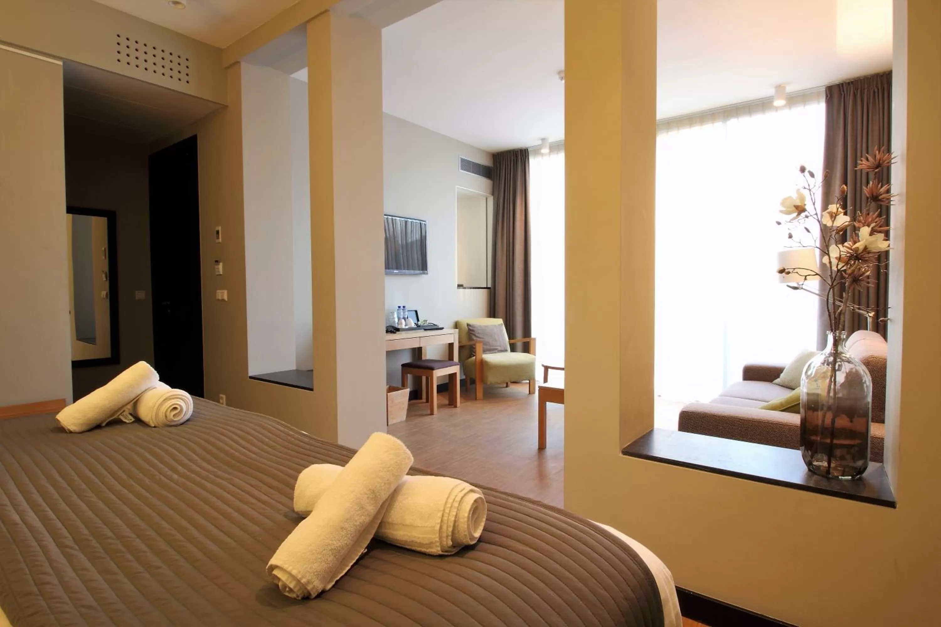 Other, Bed in The Bank Hotel