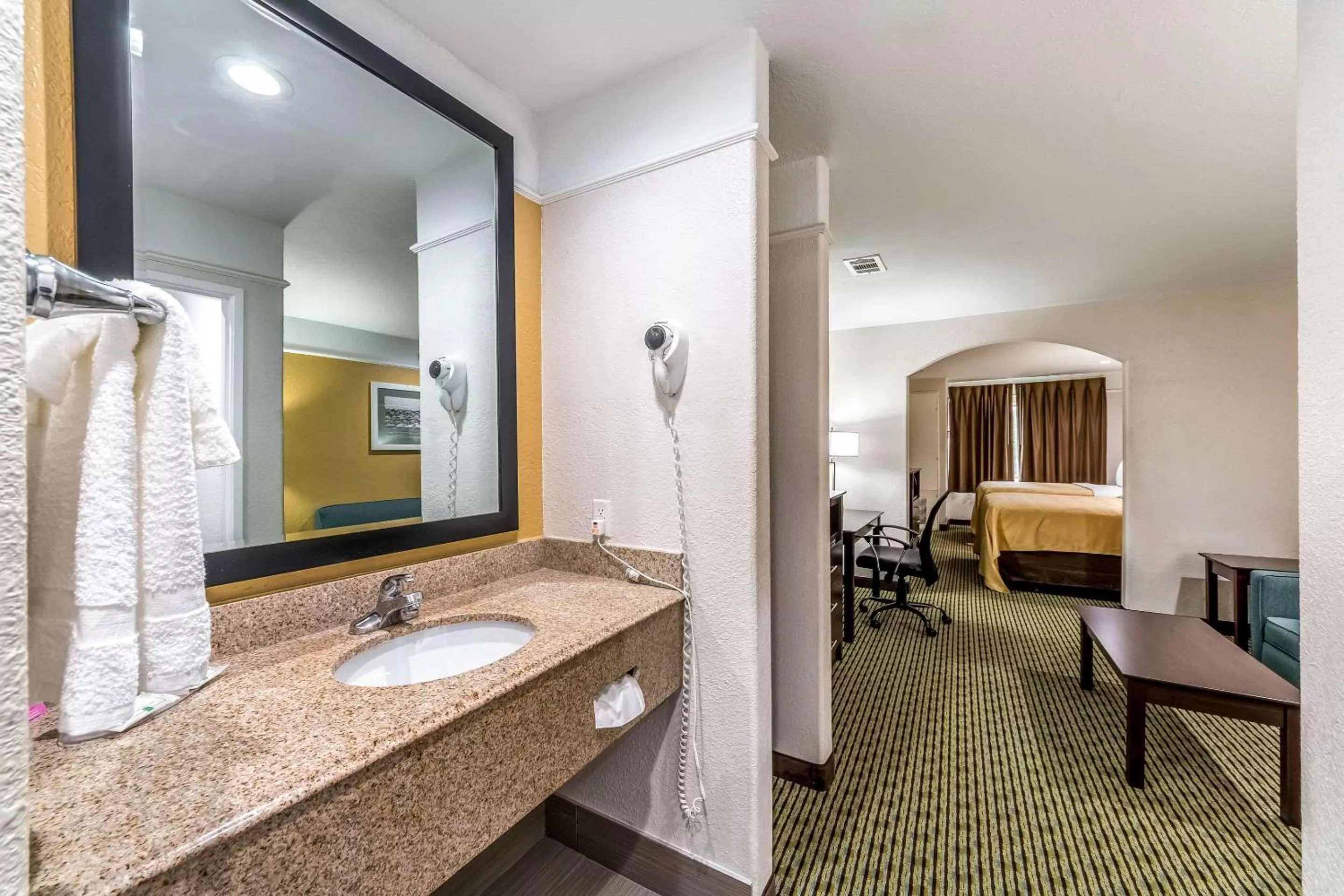 Bathroom in Quality Inn & Suites SeaWorld North