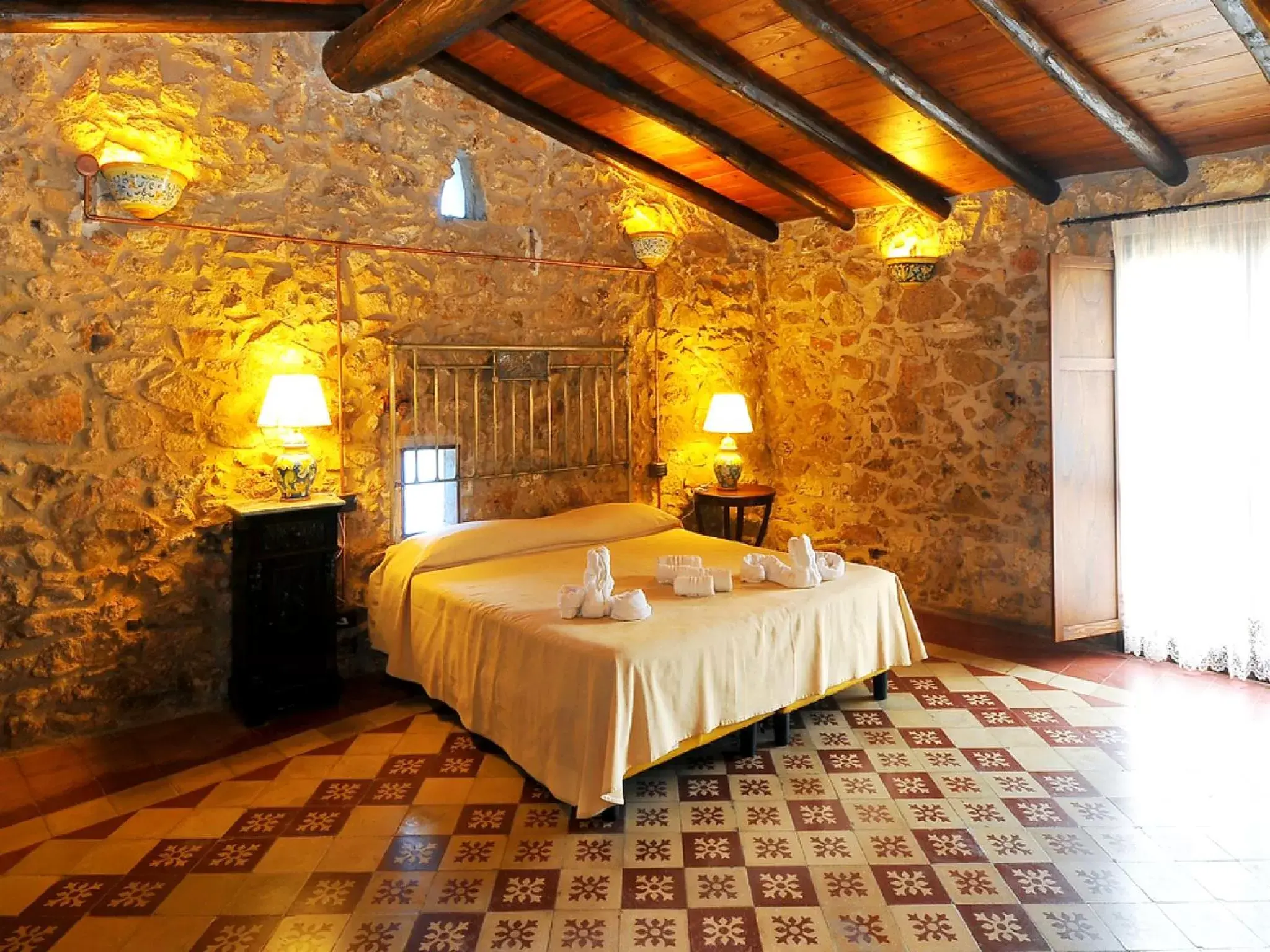 Photo of the whole room, Bed in Grand Hotel La Batia