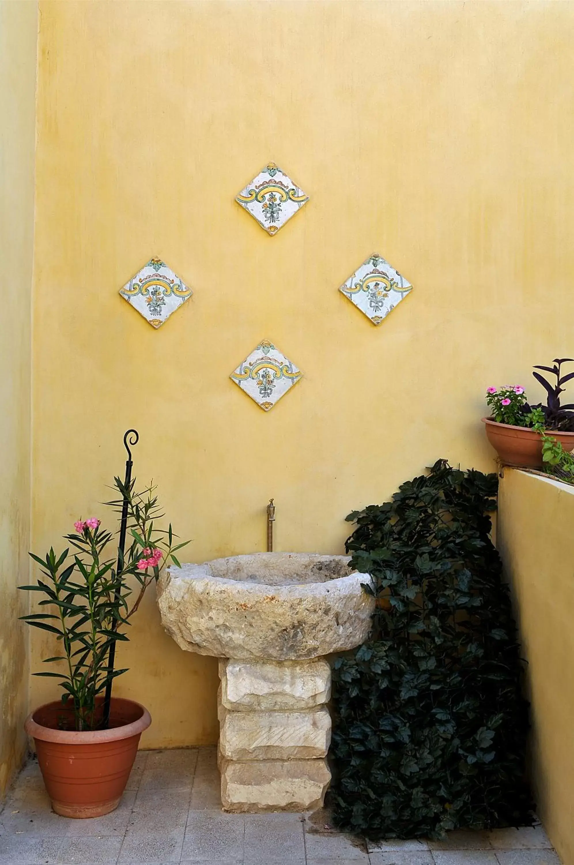 Balcony/Terrace, Bathroom in Il Giardino Del Barocco