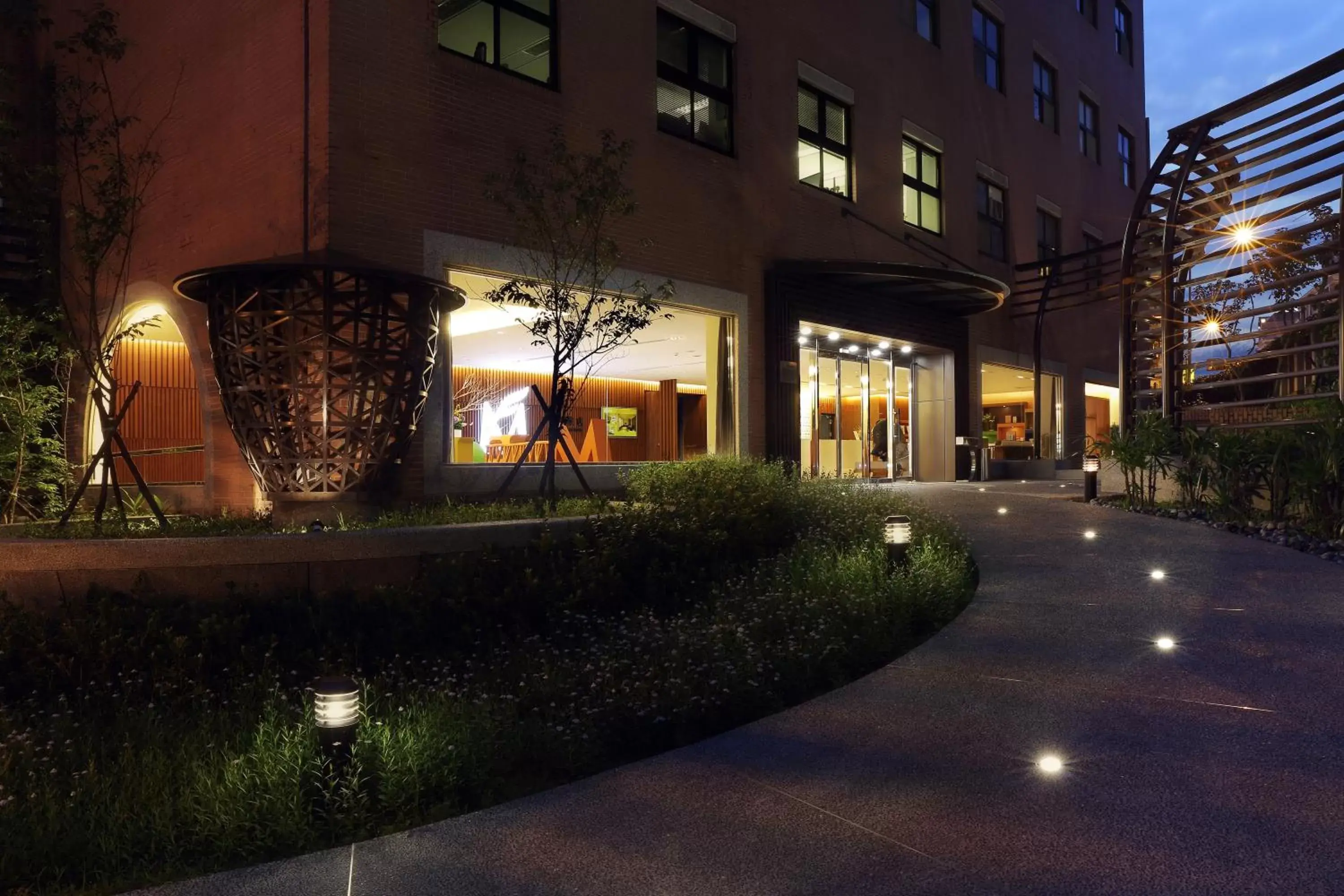 Facade/entrance in Mellow Fields Hotel Facade/entrance in Mellow Fields Hotel