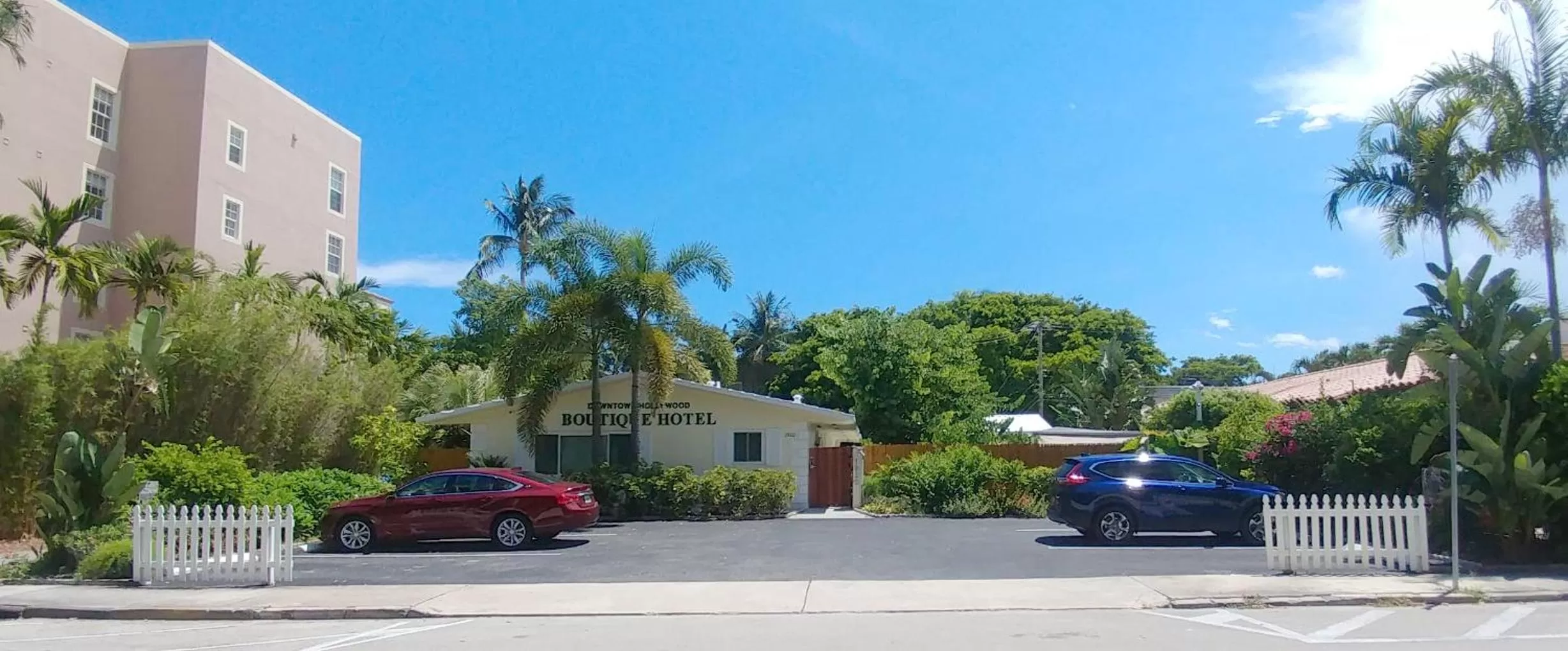 Facade/entrance in Downtown Hollywood Boutique Hotel