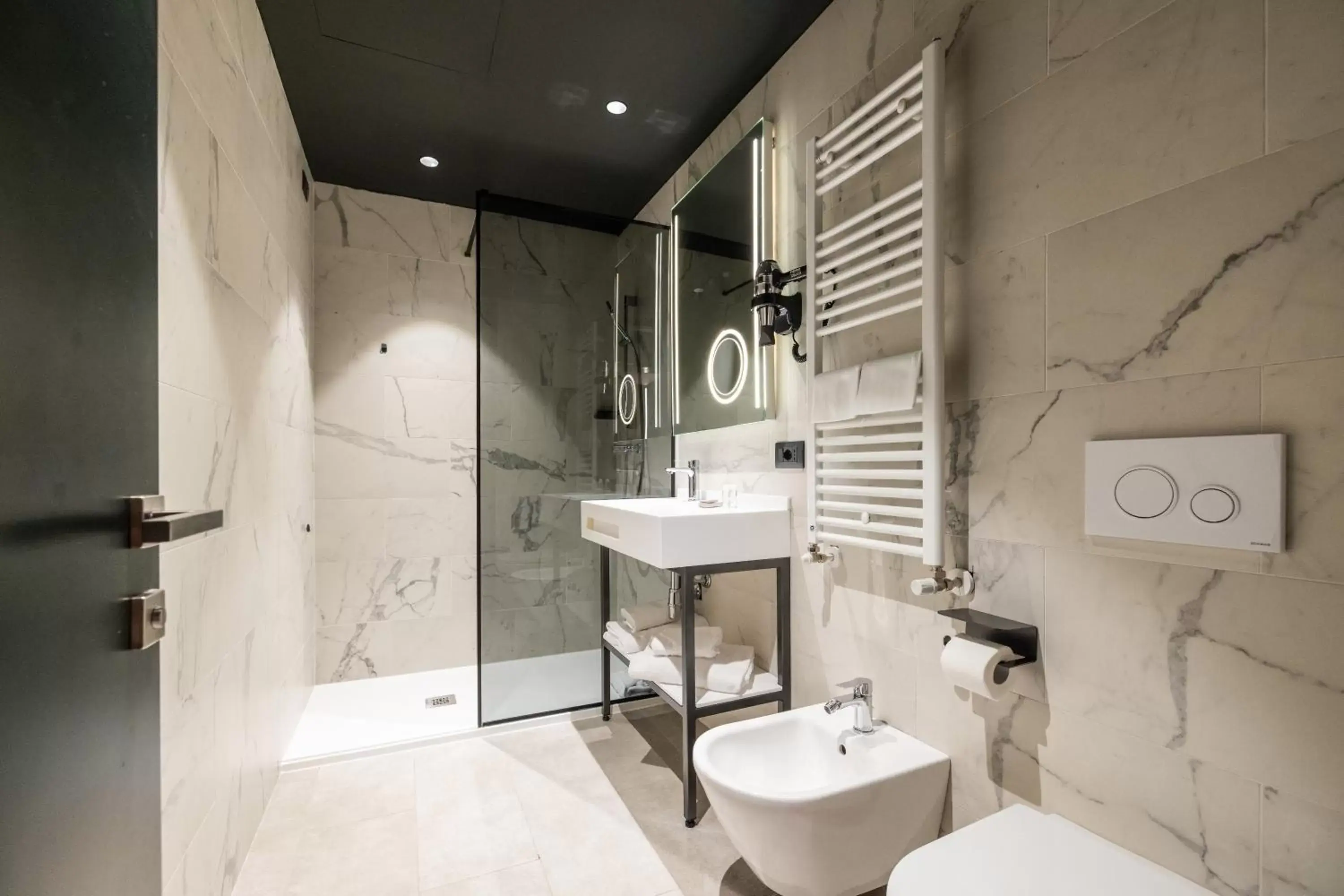 Toilet, Bathroom in Smart Hotel Central