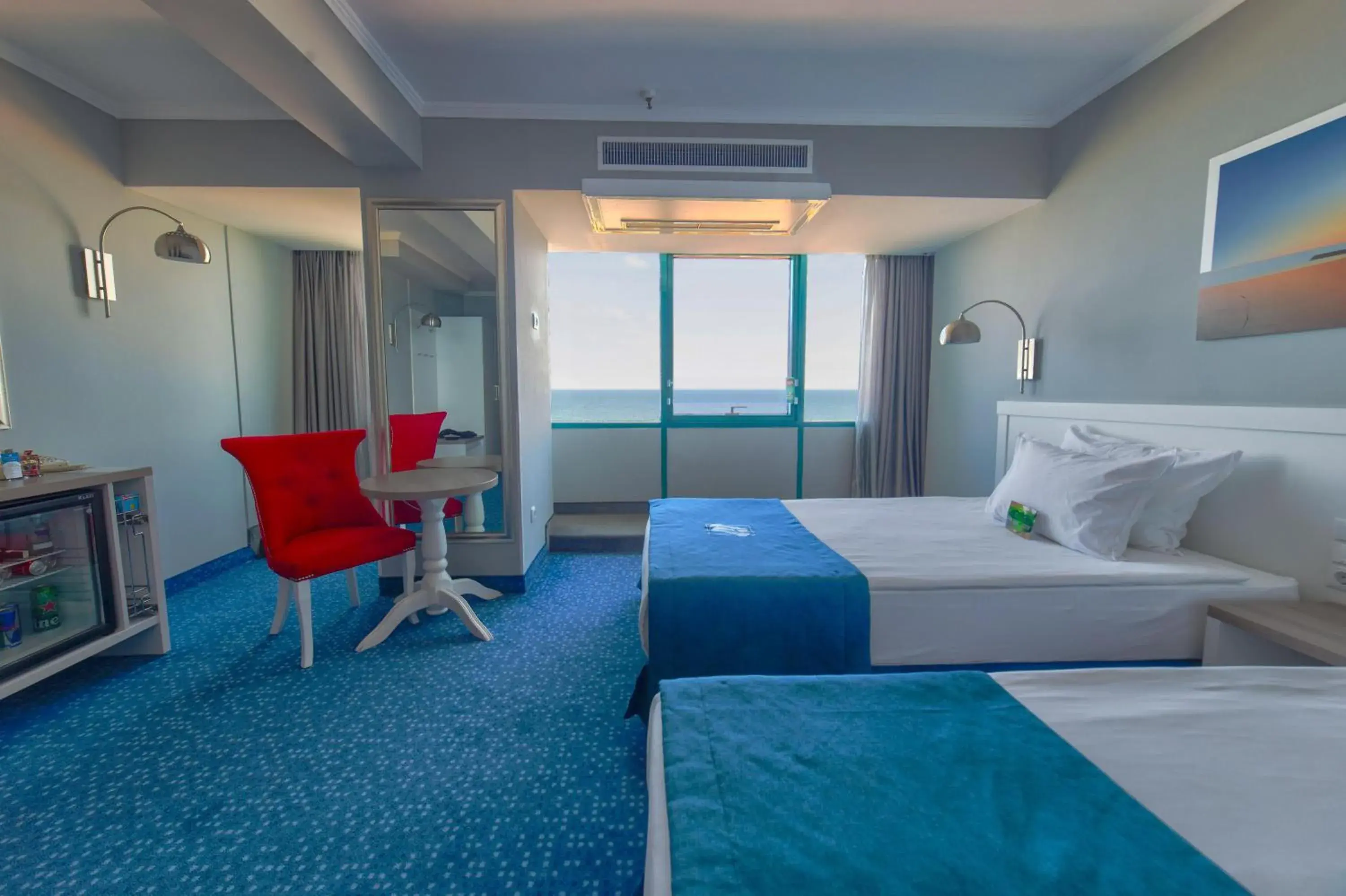 Photo of the whole room, Bed in International Hotel Casino & Tower Suites Photo of the whole room, Bed in International Hotel Casino & Tower Suites