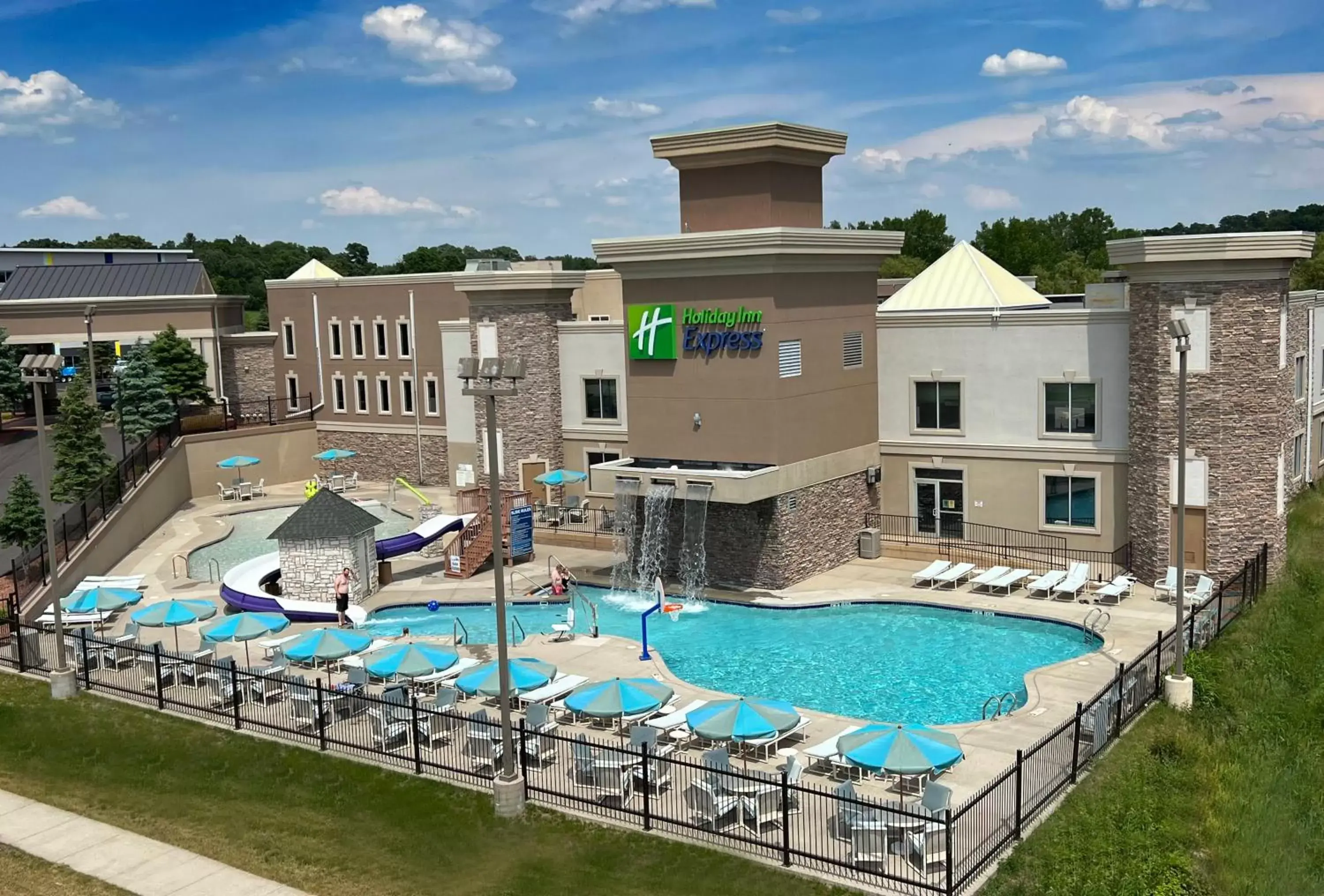Property building, Pool View in Holiday Inn Express Wisconsin Dells, an IHG Hotel