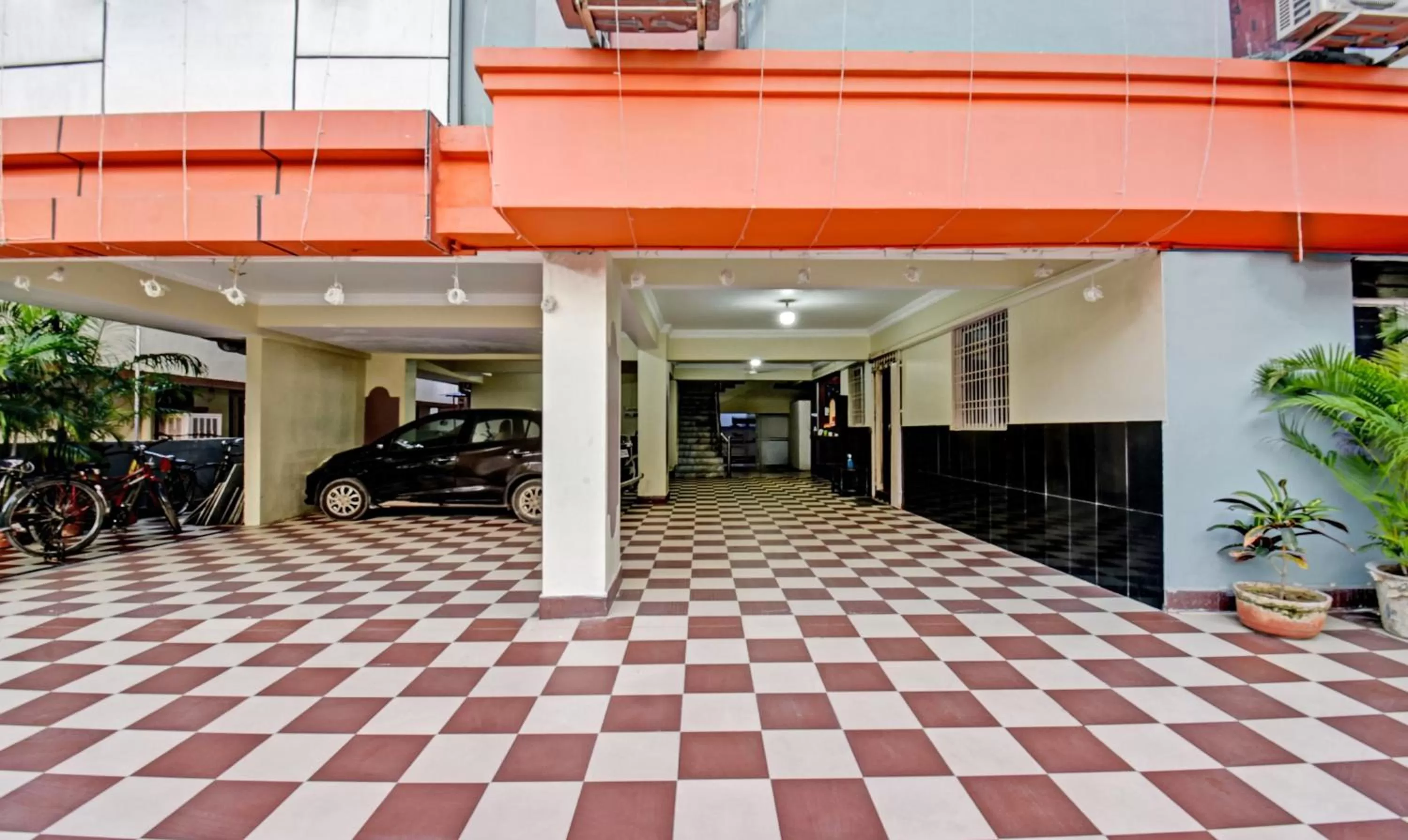 Parking in Treebo Trend The Pearl Bliss