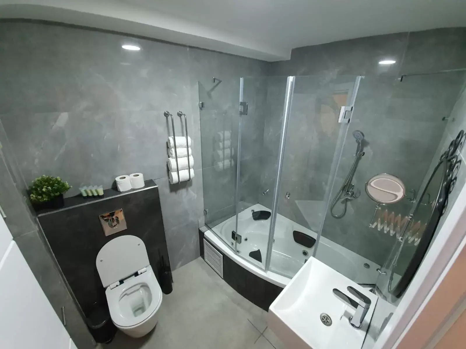 Queen Room with Spa Bath in The boutique Queen Room with Spa Bath in The boutique