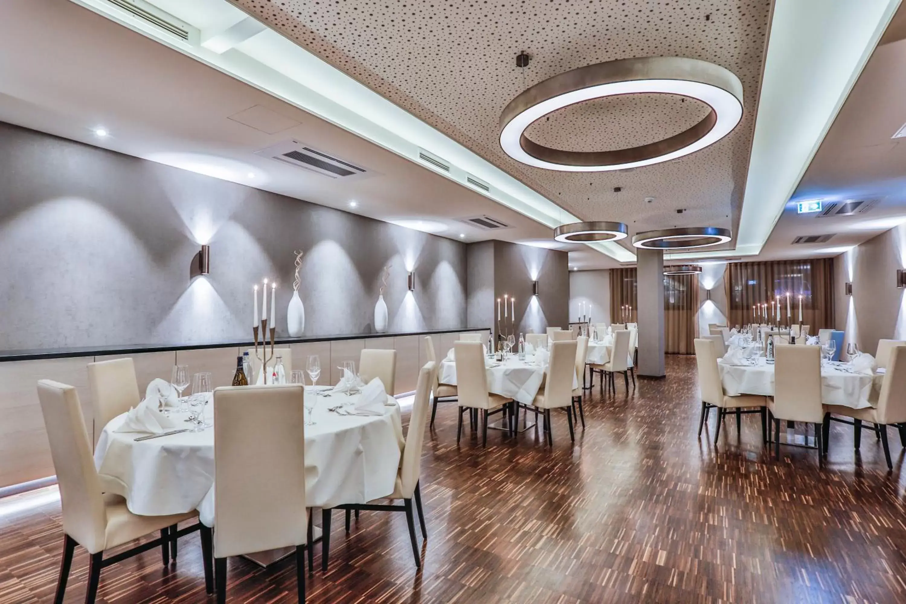 Banquet/Function facilities, Restaurant/Places to Eat in Holiday Inn - Villingen - Schwenningen, an IHG Hotel