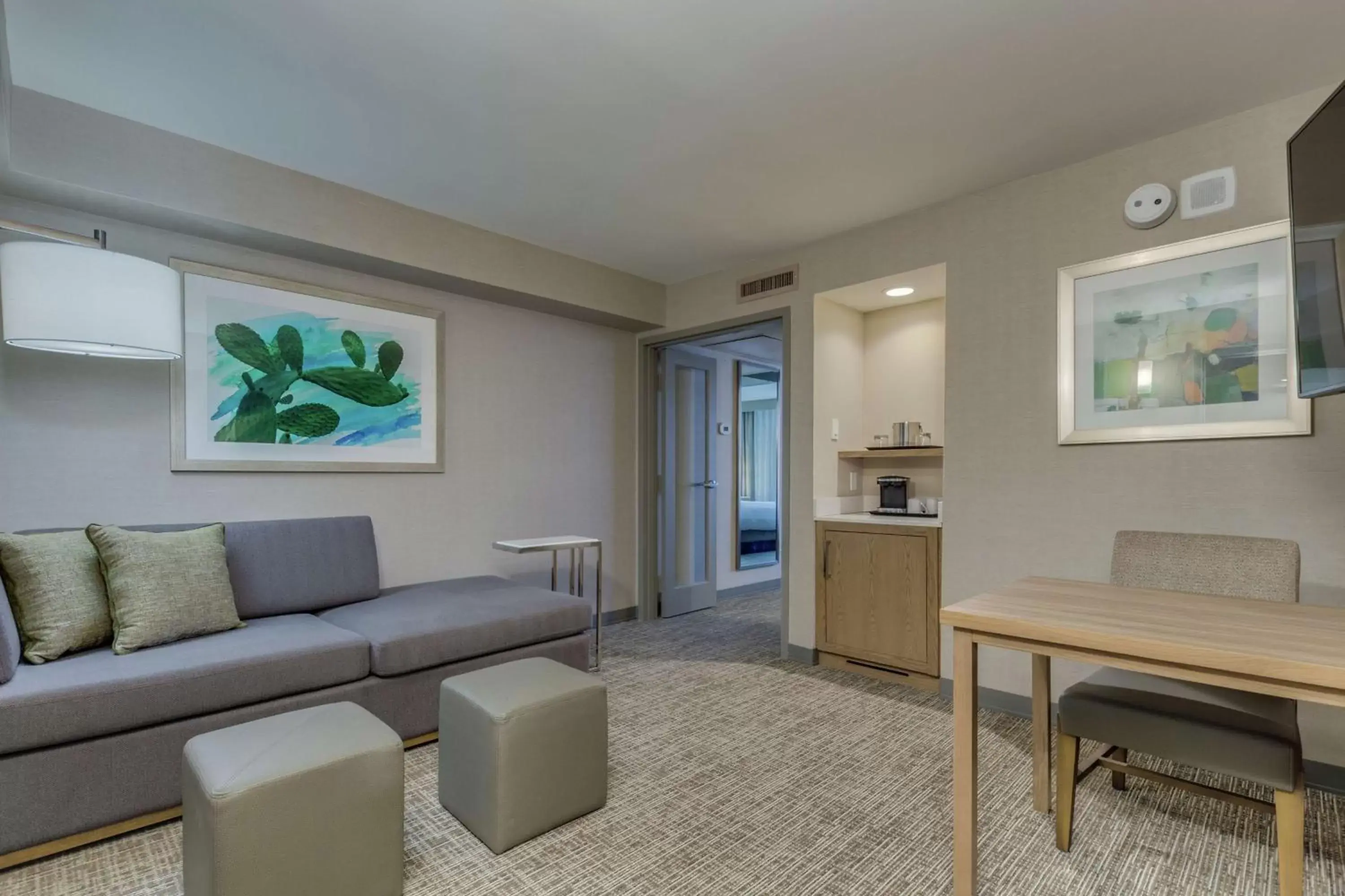 Bedroom, Seating Area in DoubleTree by Hilton Chandler Phoenix, AZ