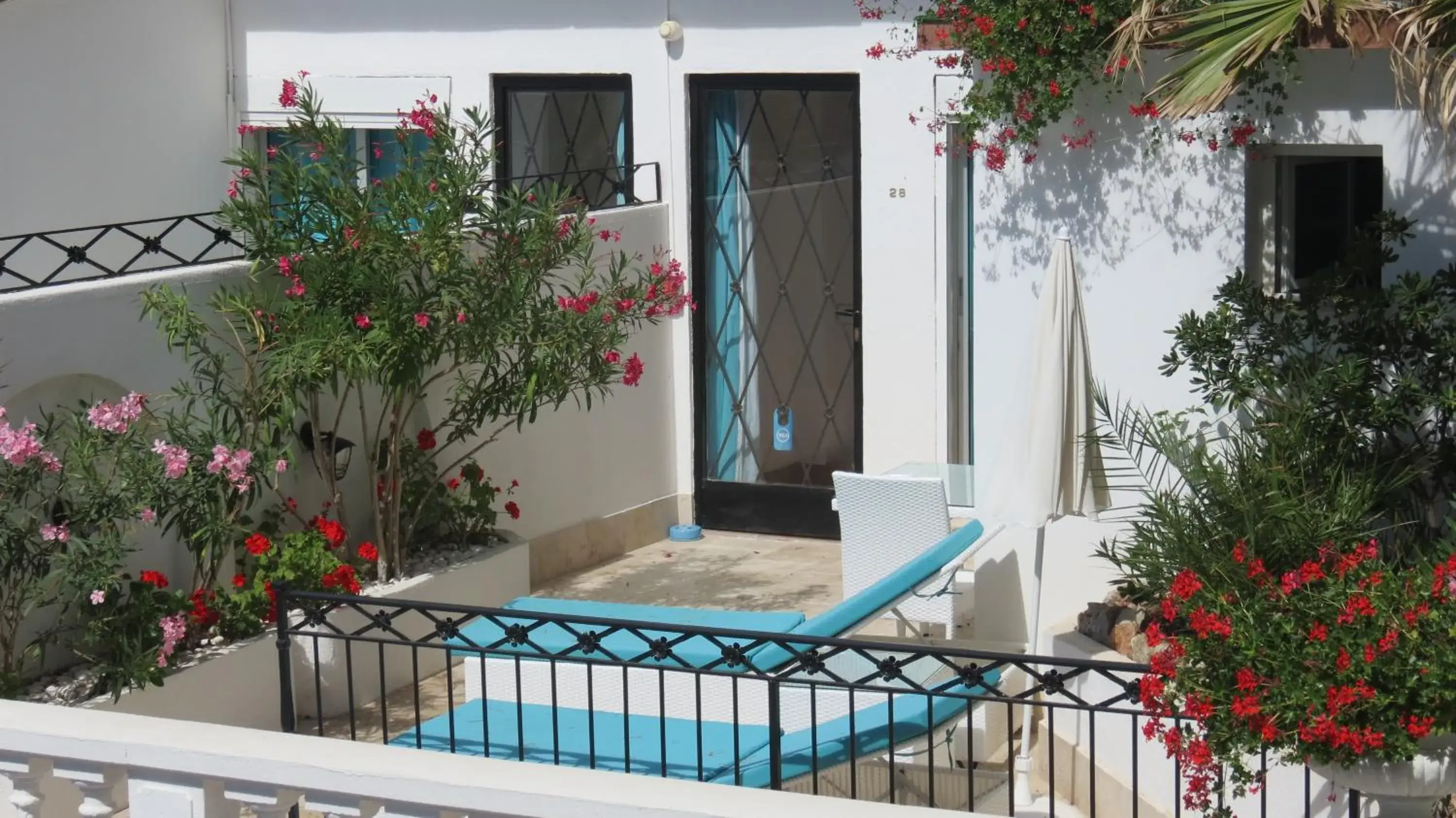 Balcony/Terrace, Patio/Outdoor Area in Hotel La Calanque