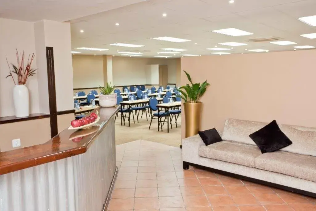 Business facilities in Oudtshoorn Inn Hotel