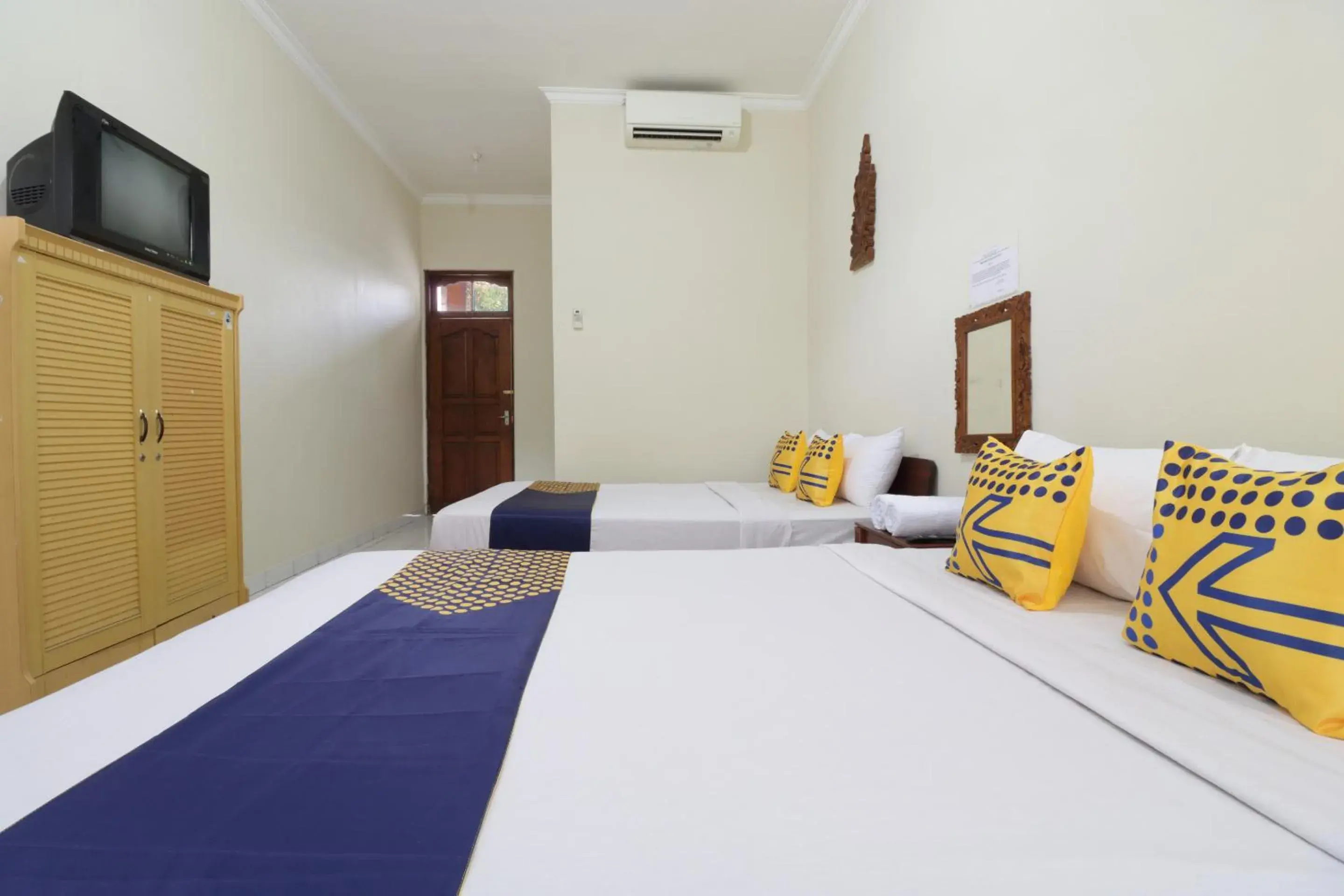 Bedroom, Bed in SPOT ON 2426 Hotel Aget Jaya Ii