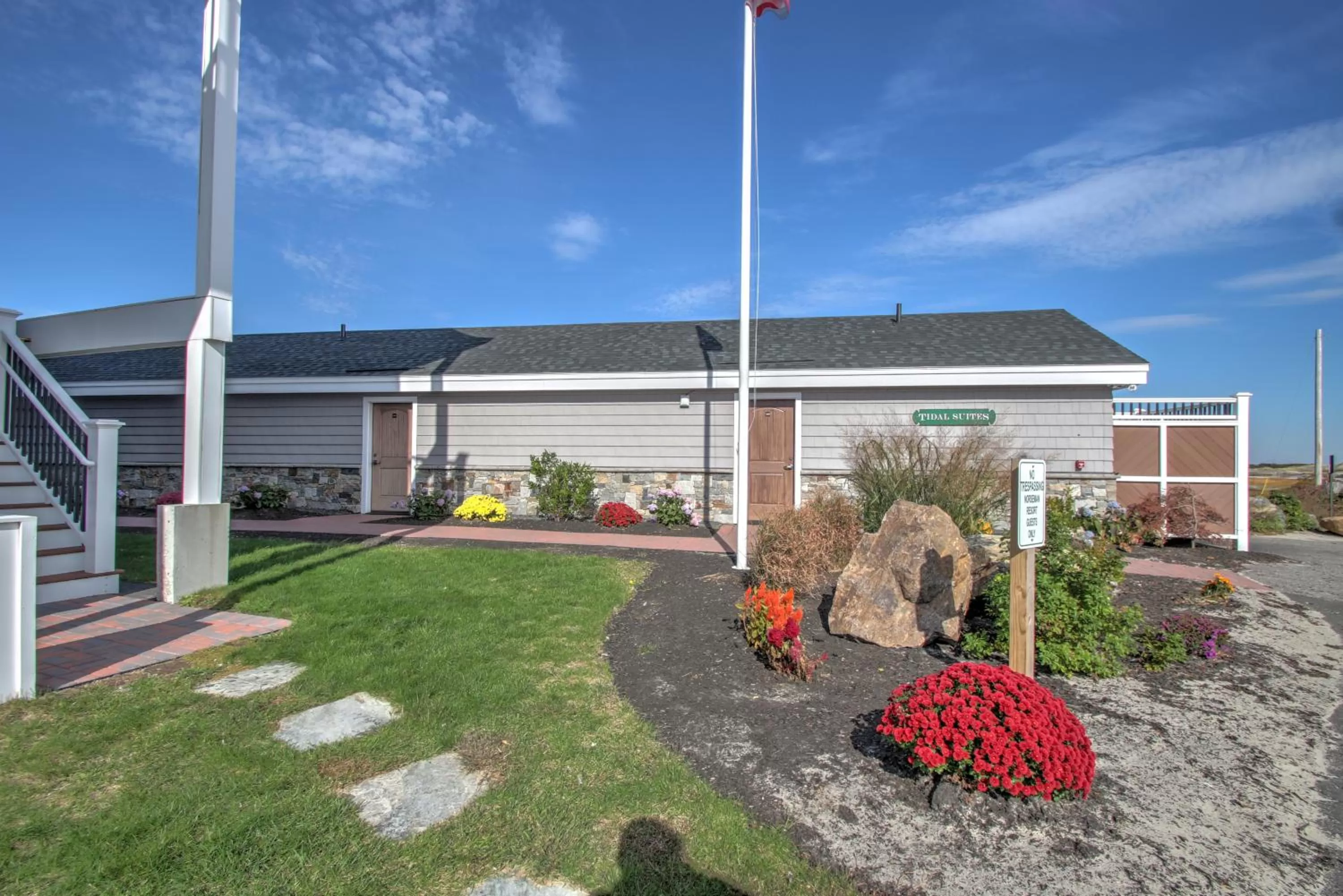Property Building in Norseman Resort on the Beach