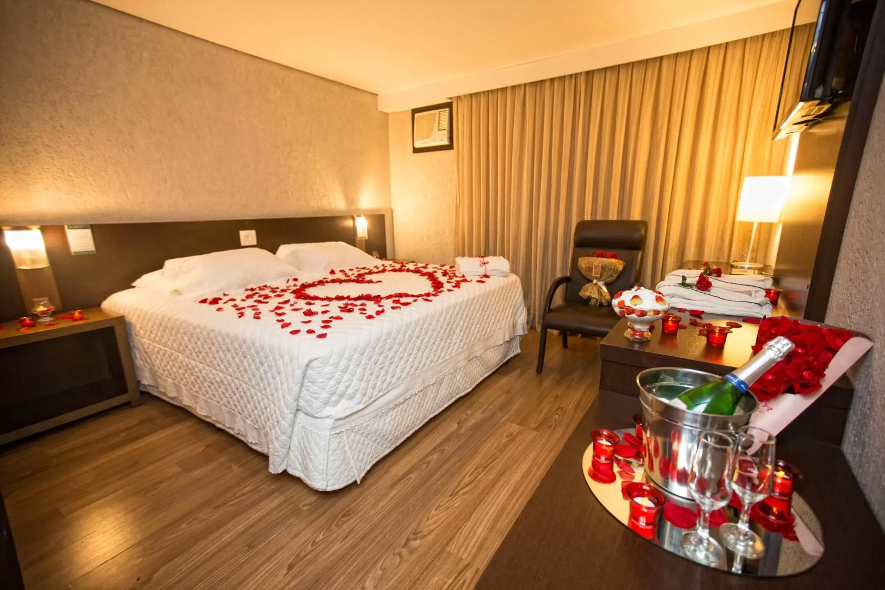 Decorative detail, Bed in Hotel Campo Largo Comfort Decorative detail, Bed in Hotel Campo Largo Comfort