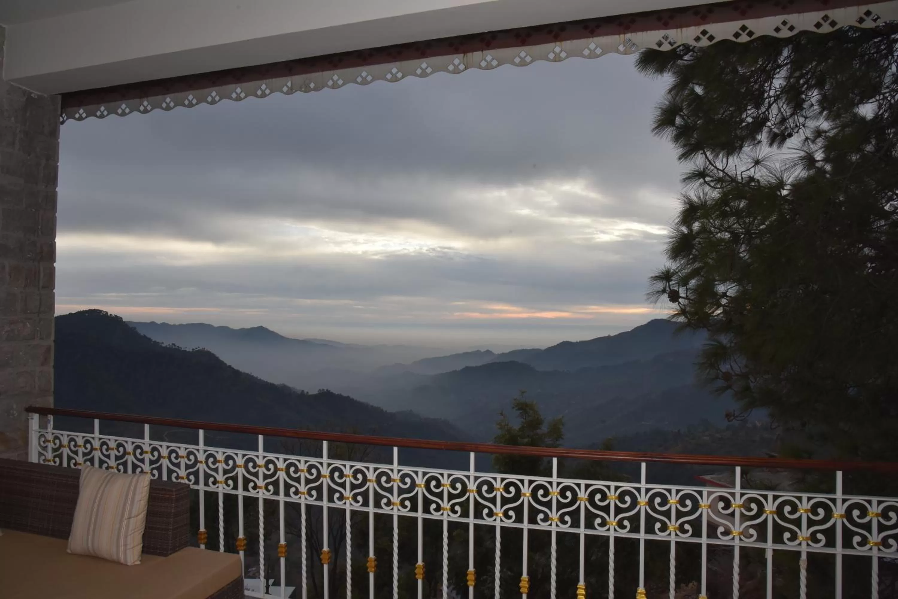 Mountain view in Fortune Select Forest Hill, Mahiya, Kasauli - Member ITC's Hotel Group
