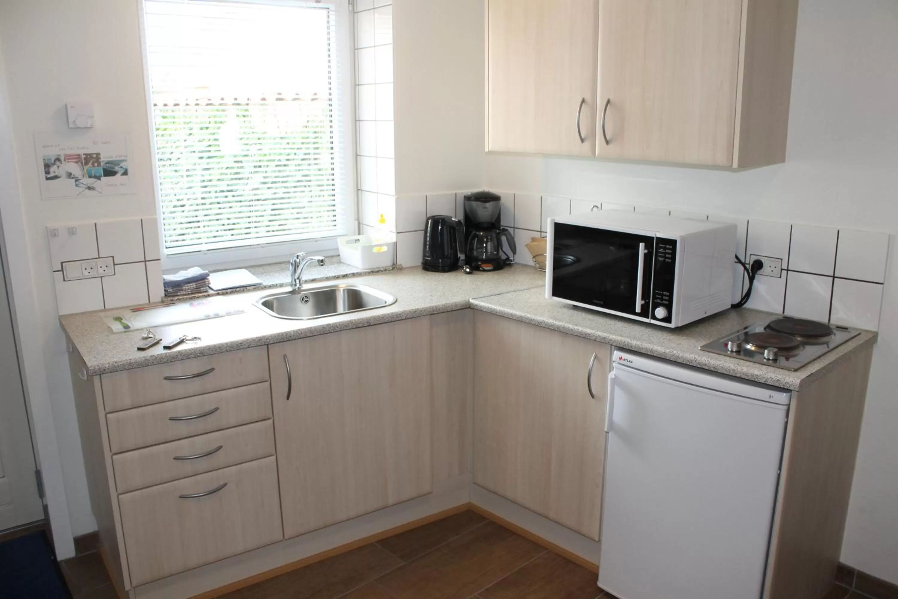 Kitchen or kitchenette in Amalie Bed and Breakfast & Apartments