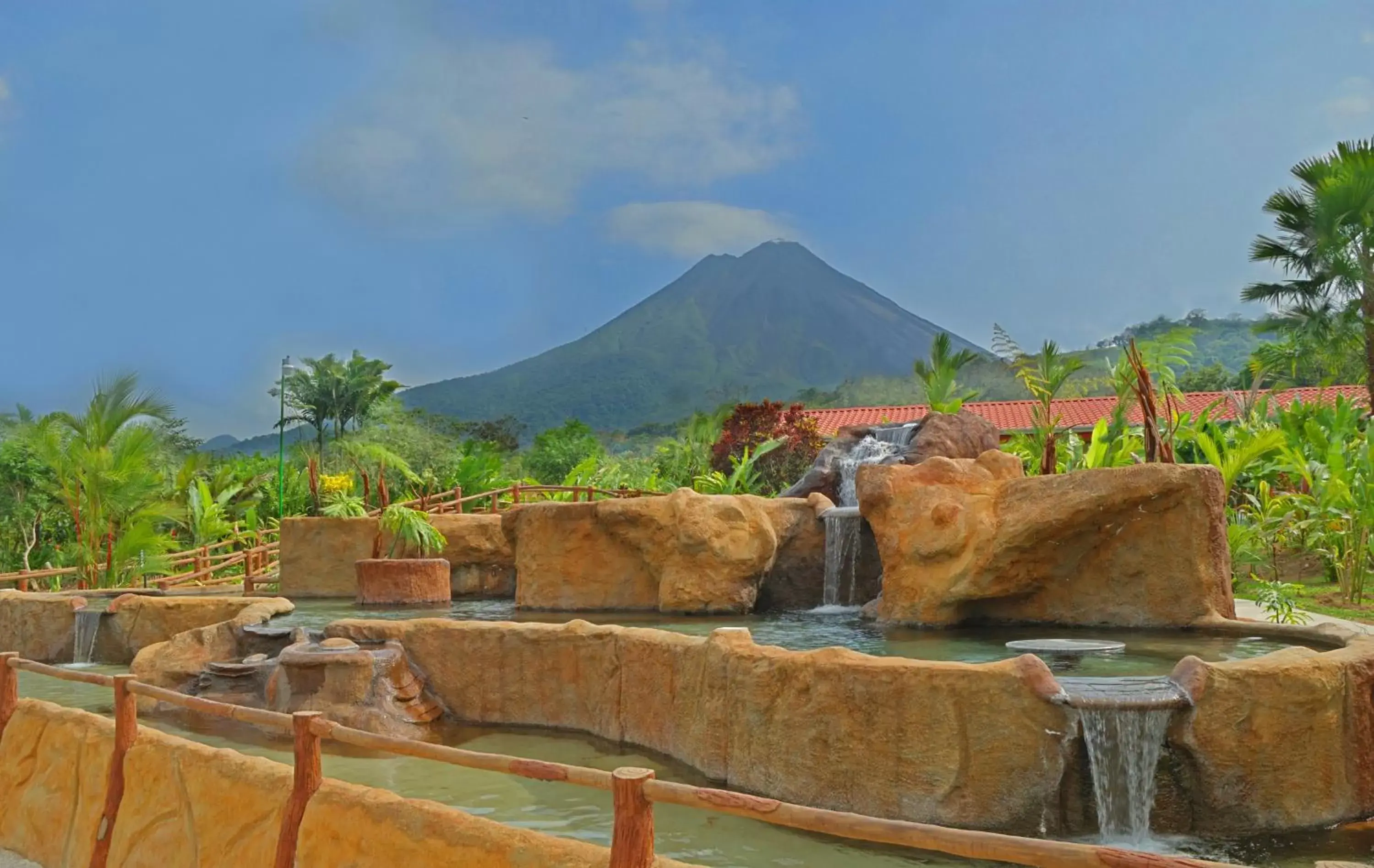 Day in Volcano Lodge, Hotel & Thermal Experience