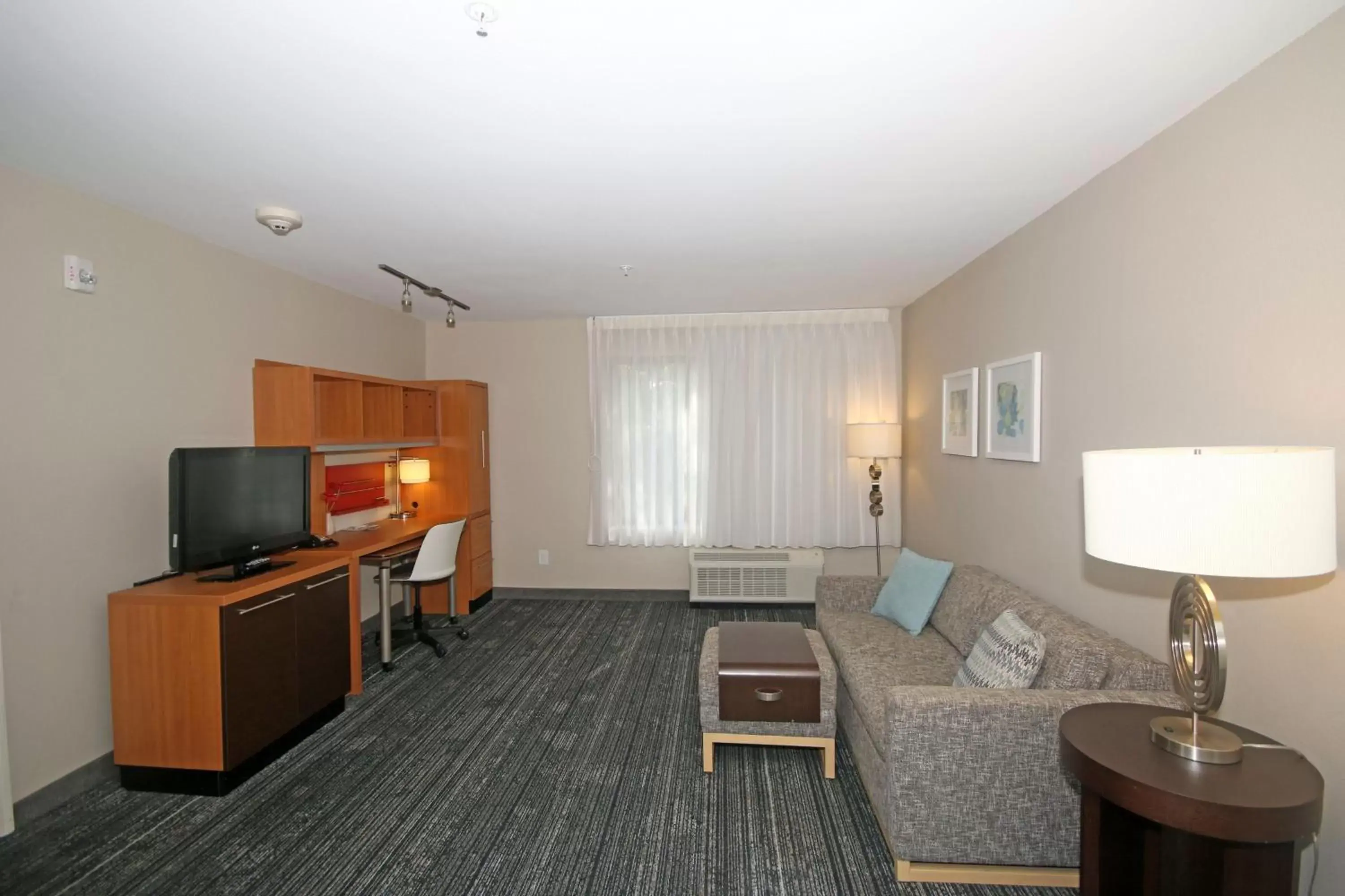 Bedroom, Seating Area in TownePlace Suites by Marriott Aiken Whiskey Road