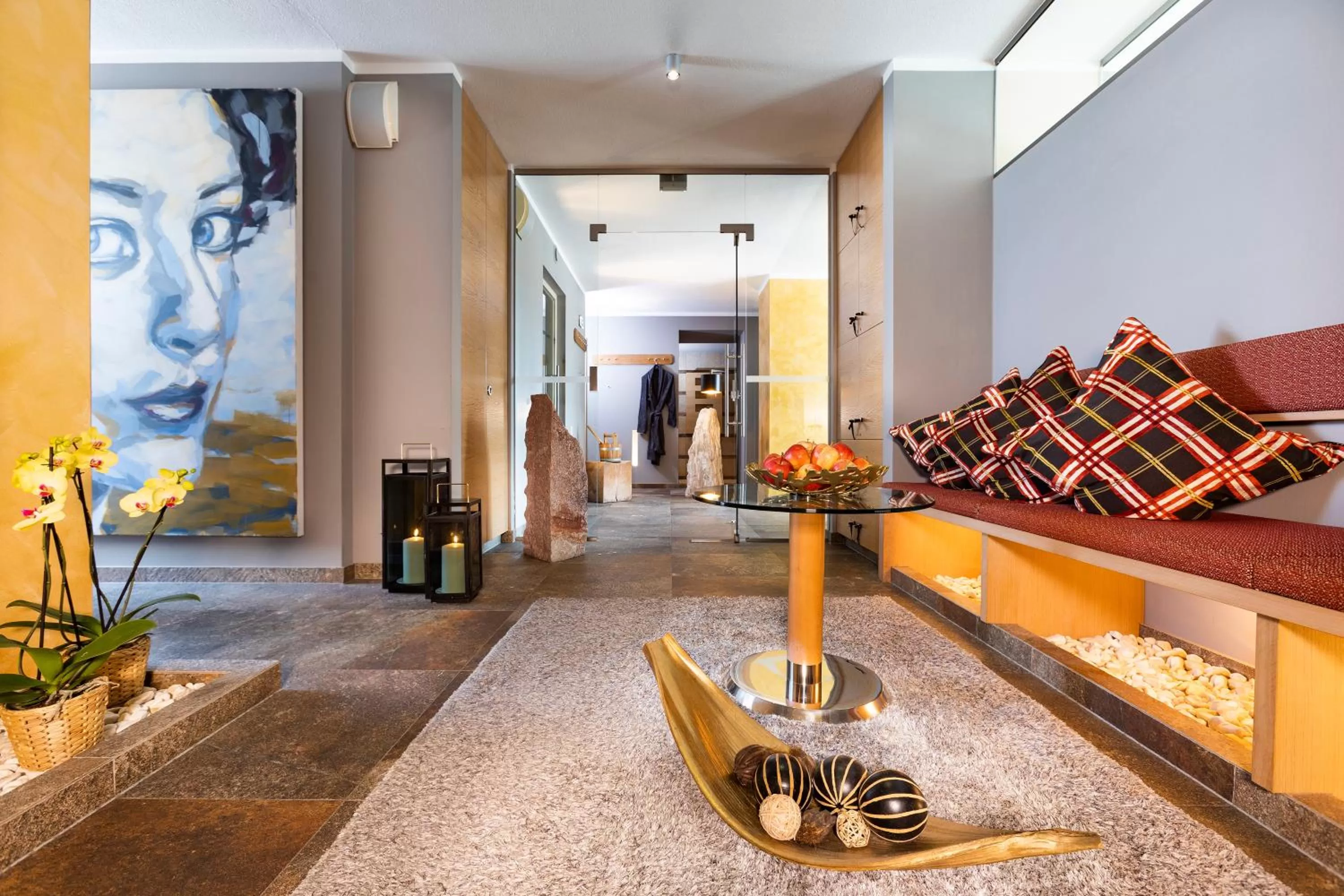 Swimming pool in Hotel Innsbruck