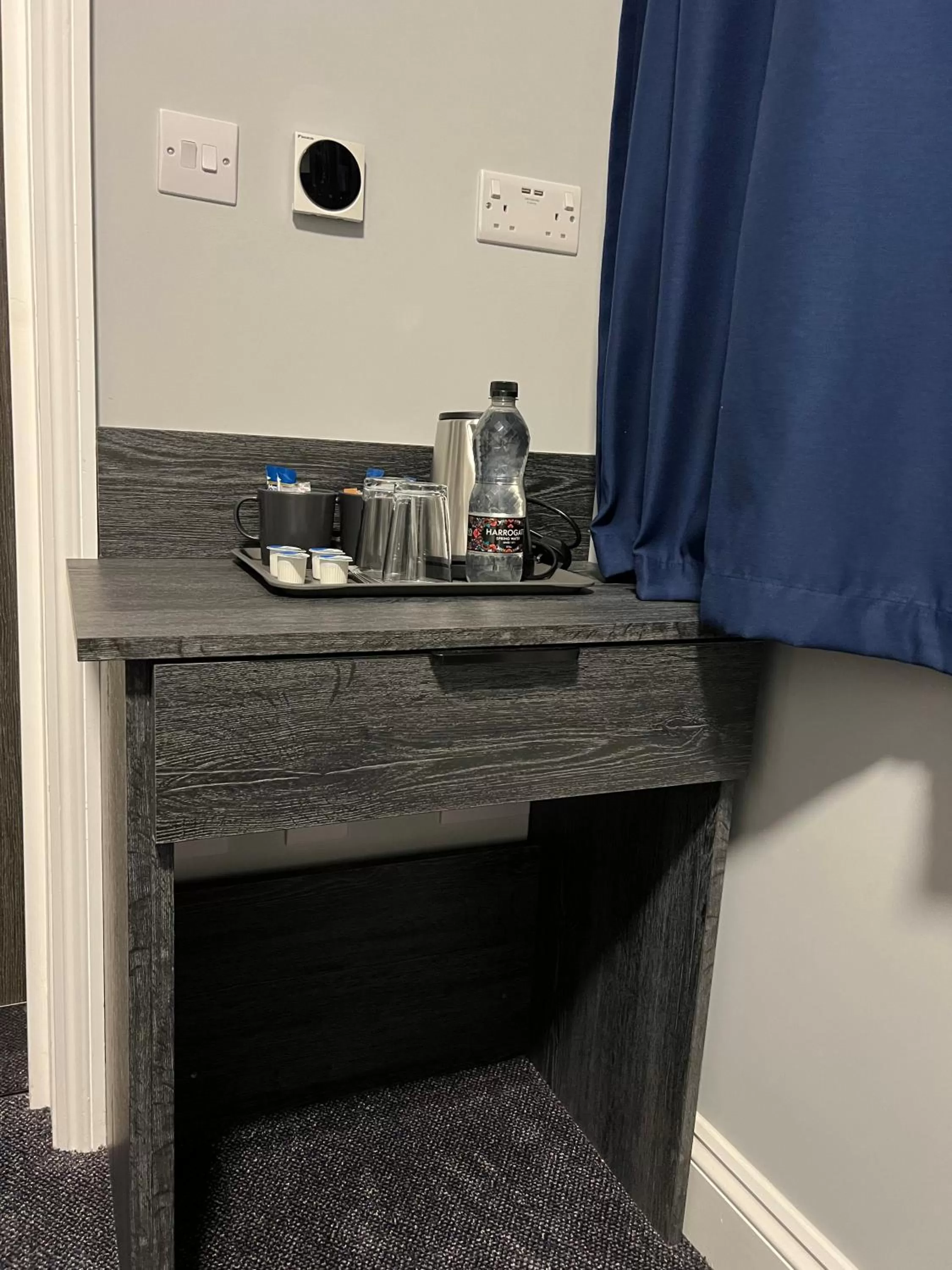 Coffee/tea facilities in Blue Sapphire Hotel