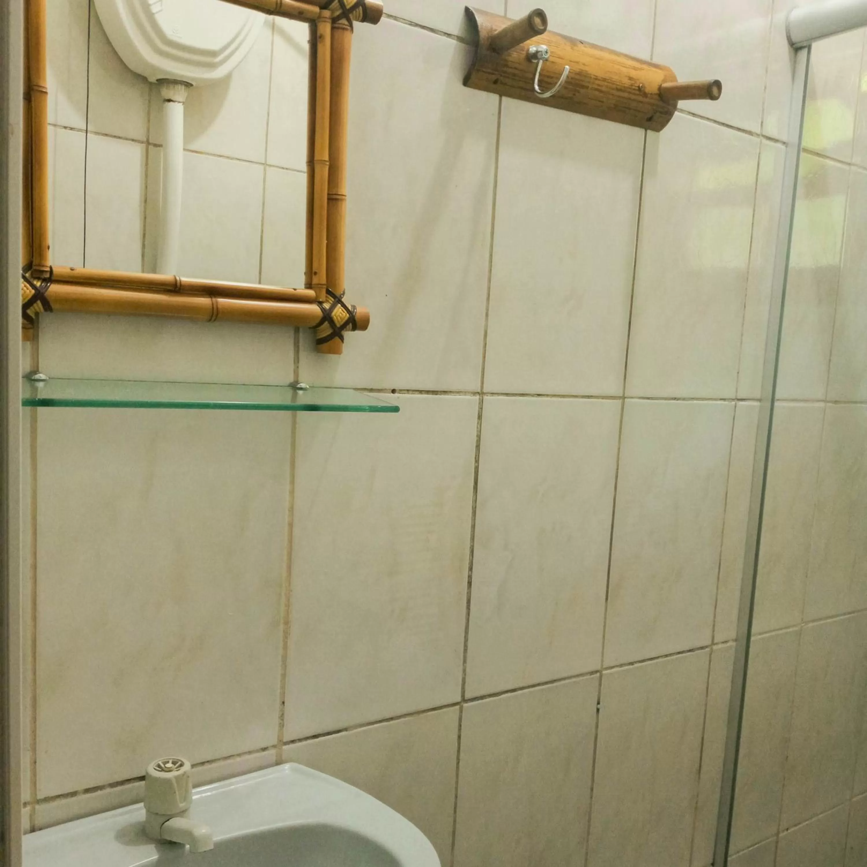 Toilet in Pousada e Hostel Marthi