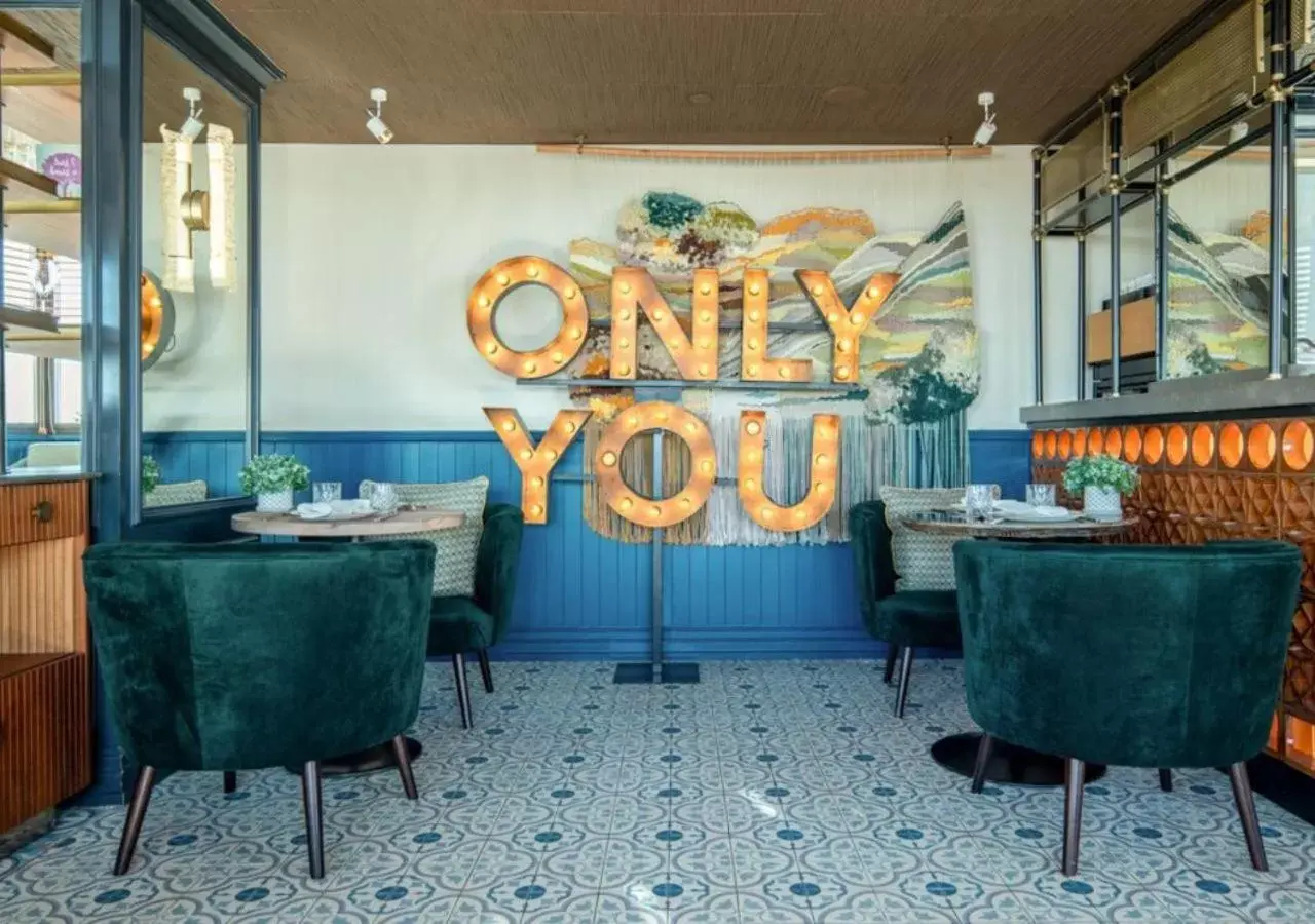 Logo/Certificate/Sign in Only YOU Hotel Valencia