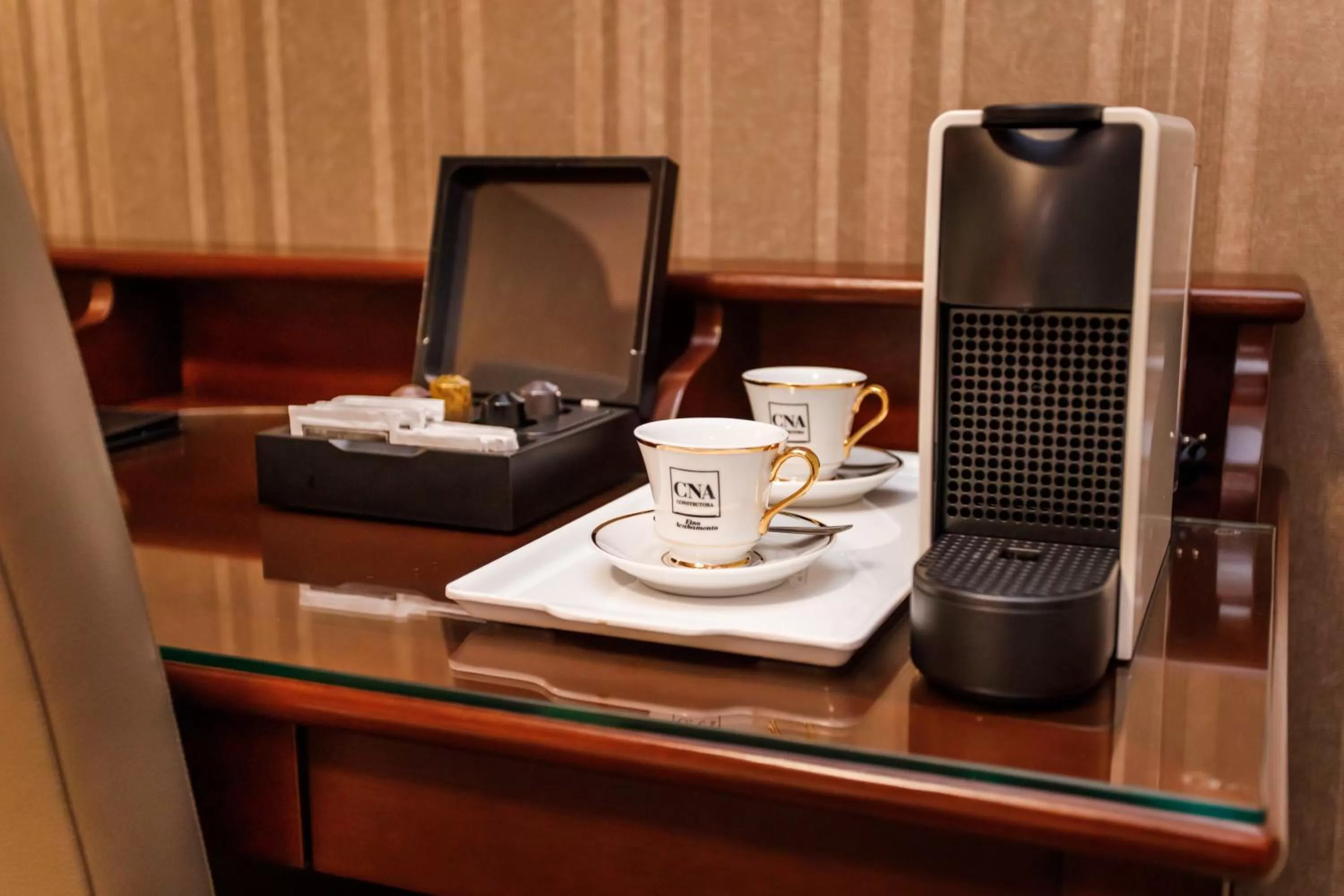 Coffee/tea facilities in Sofistic Hotel