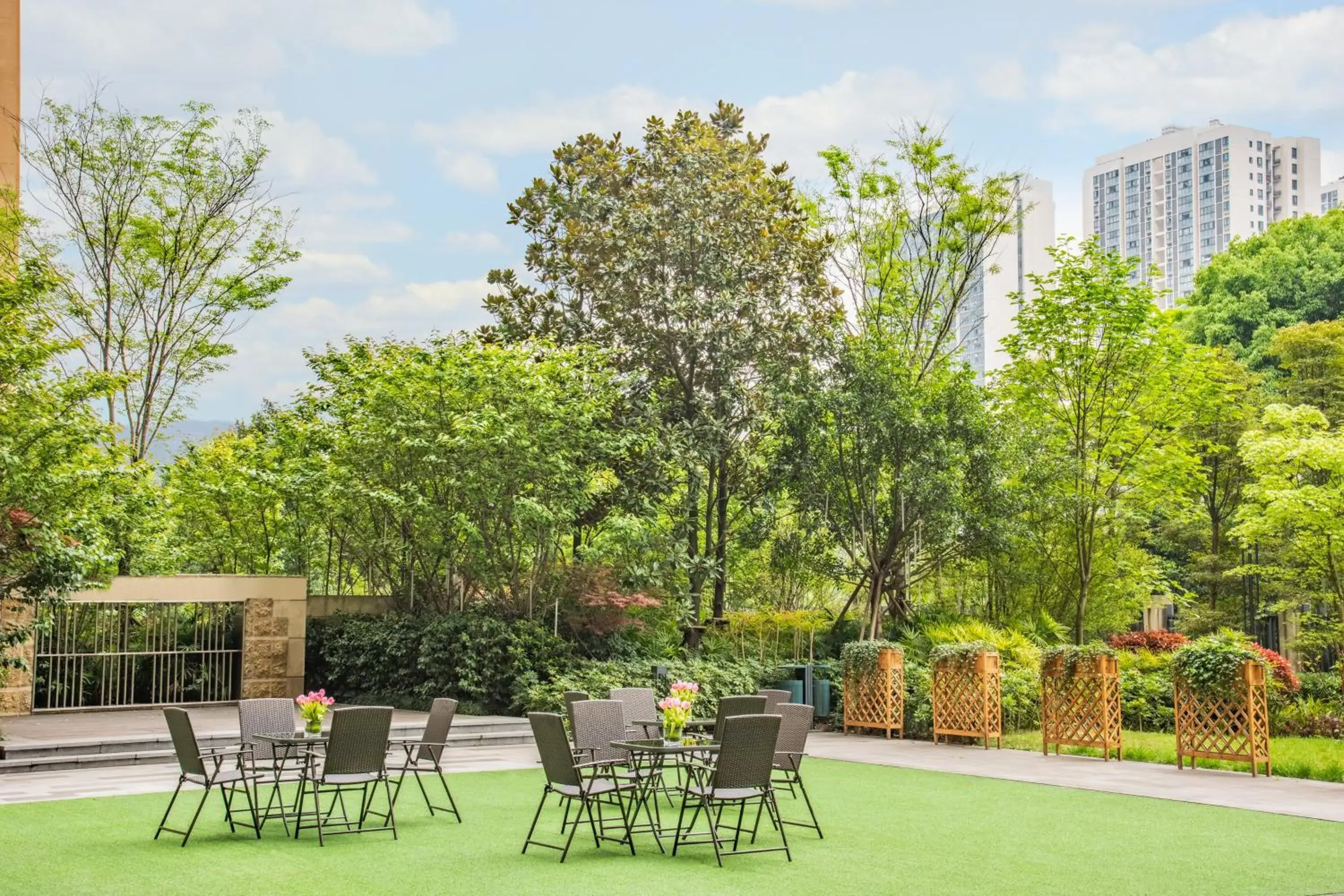 Property building in Holiday Inn Chongqing University Town, an IHG Hotel