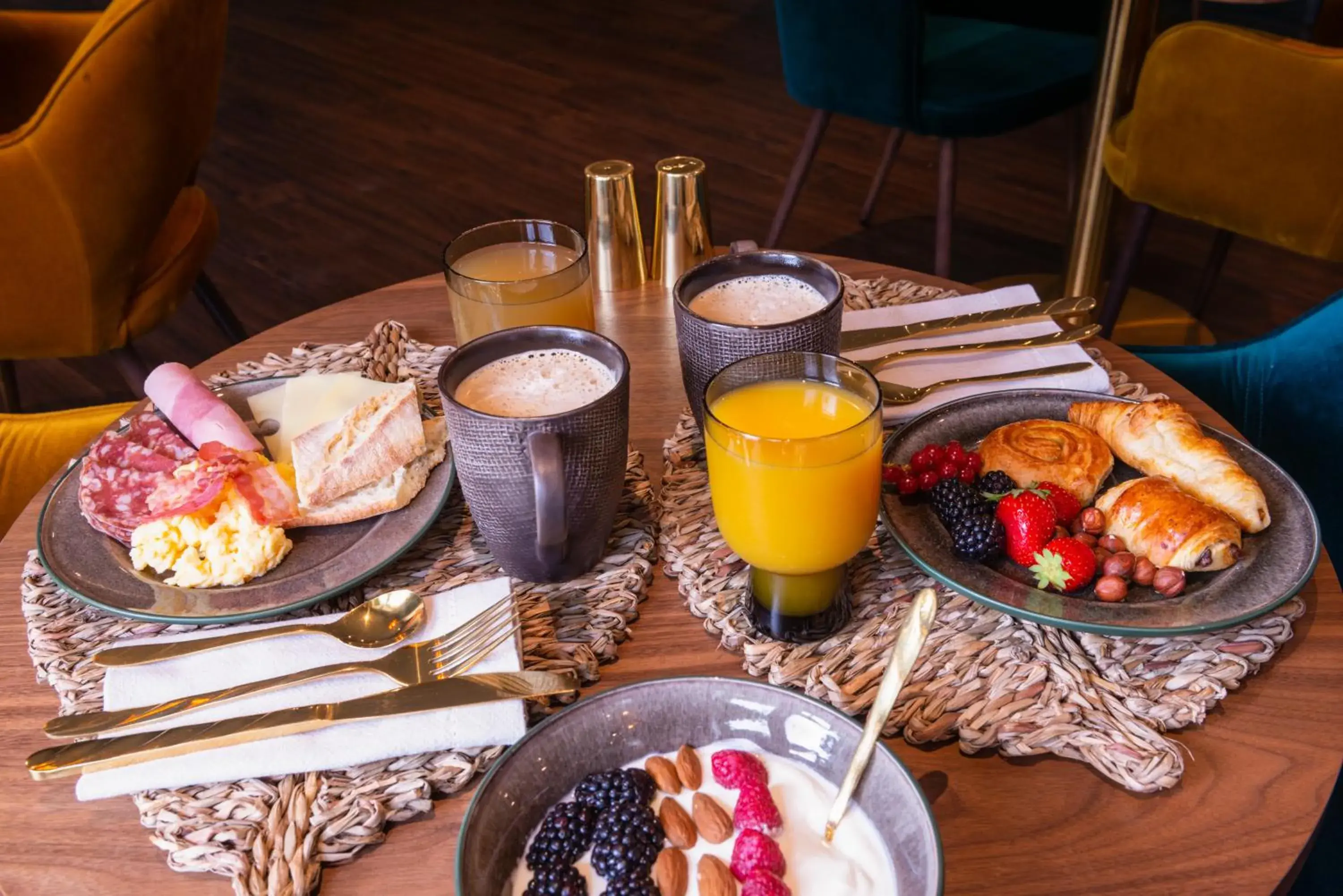 Buffet breakfast in The Originals Boutique, Parc Hotel, Orleans Sud