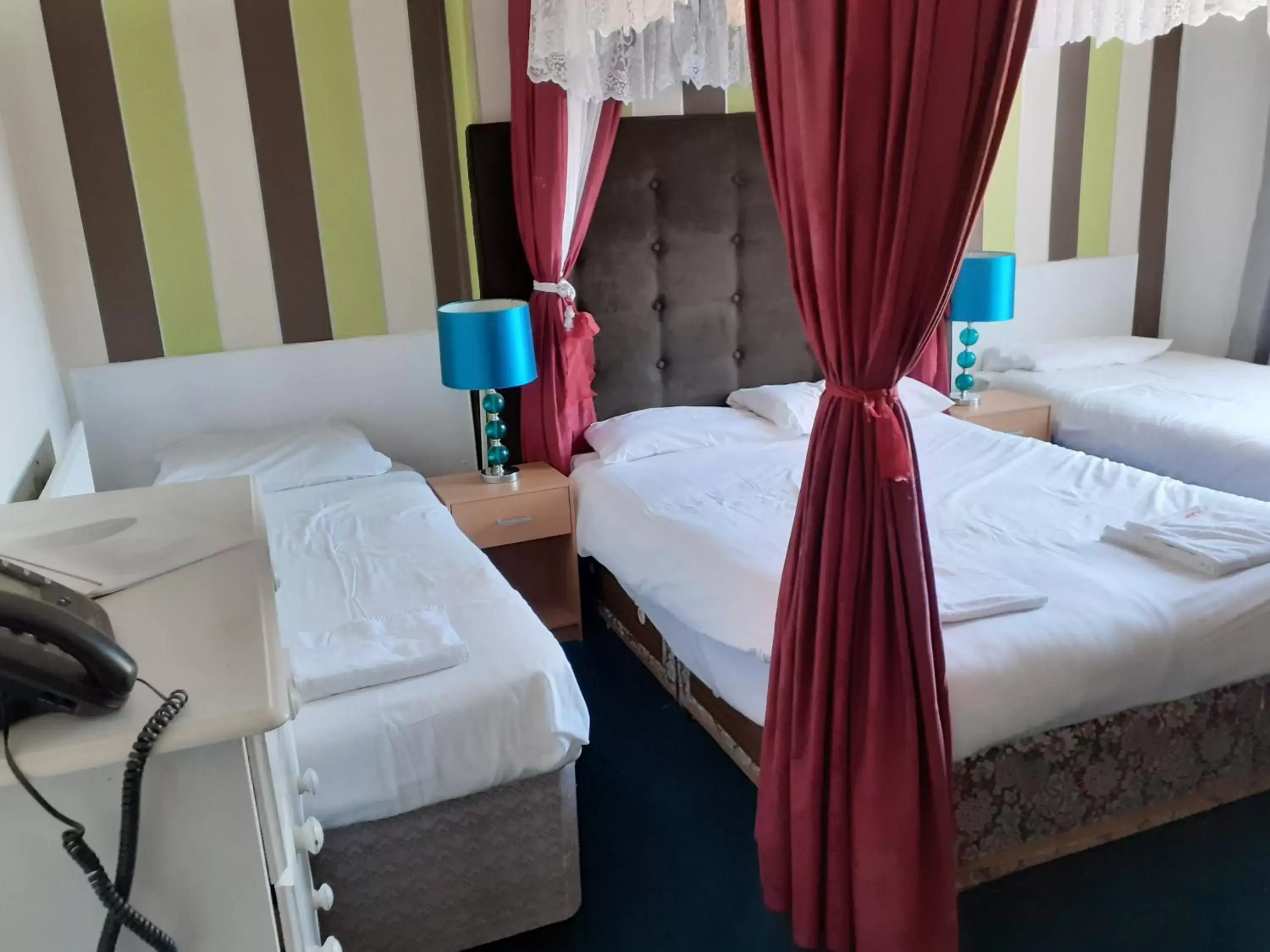 Family Room in The Coastal Bay Hotel Family Room in The Coastal Bay Hotel