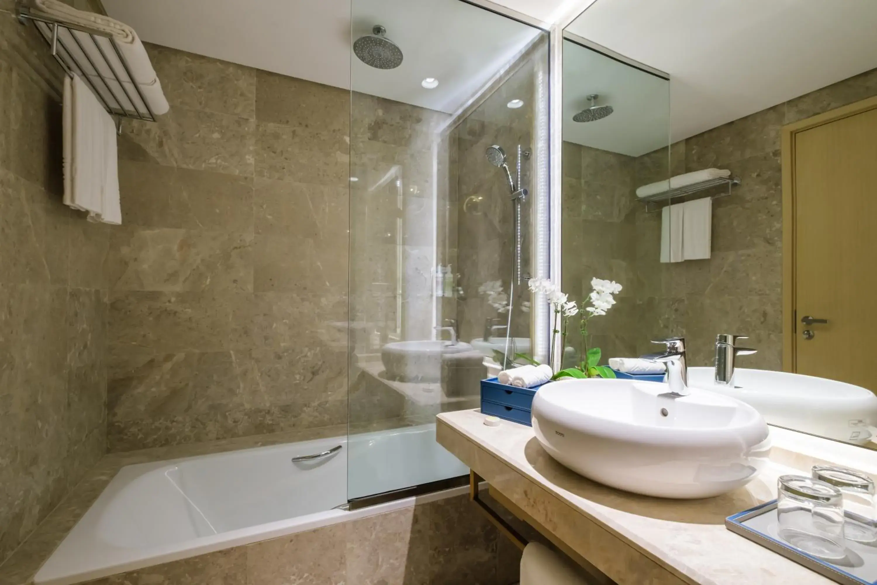 Bathroom in Avani Muscat Hotel & Suites