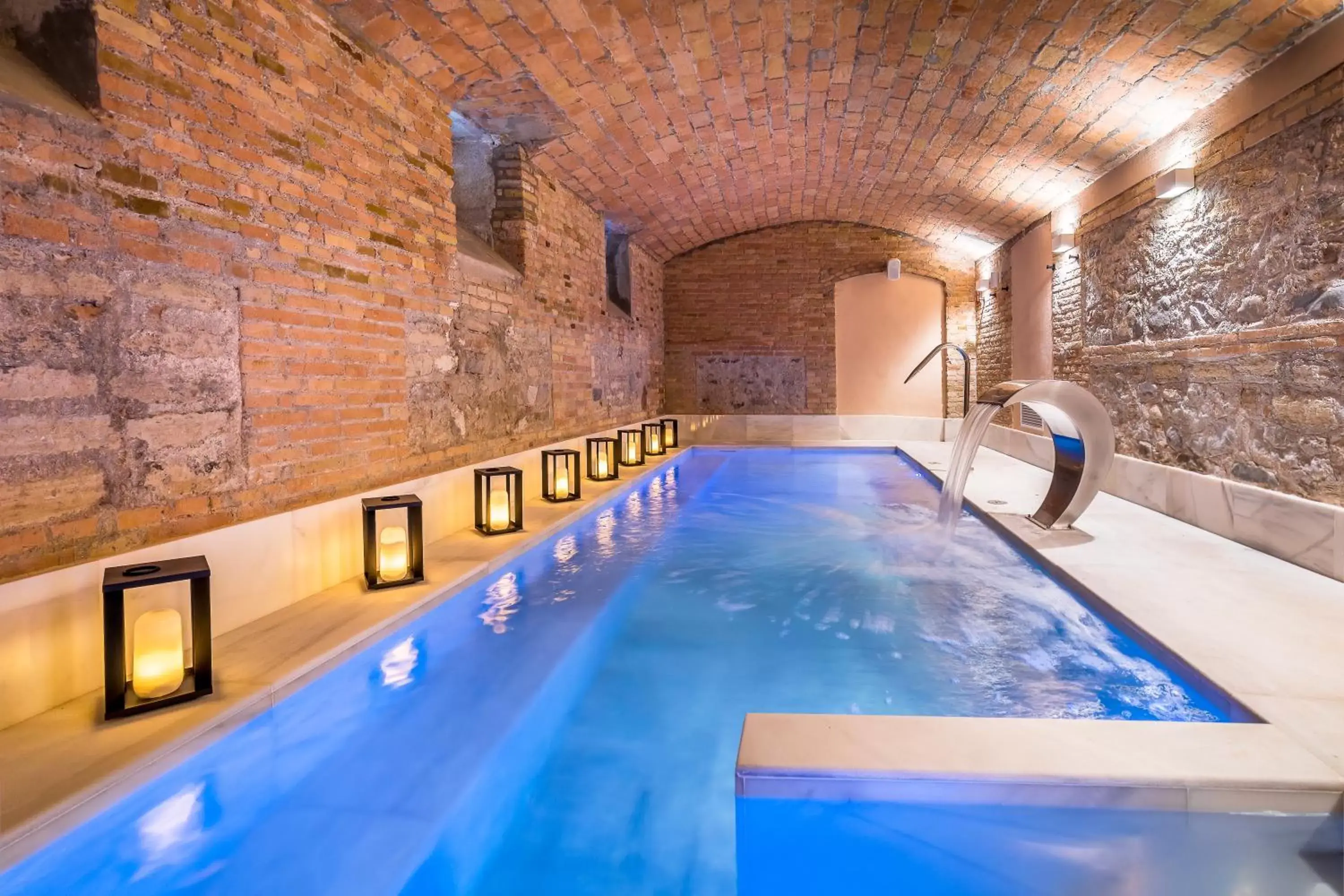 Spa and wellness centre/facilities, Swimming Pool in Palacio Gran Vía, a Royal Hideaway Hotel