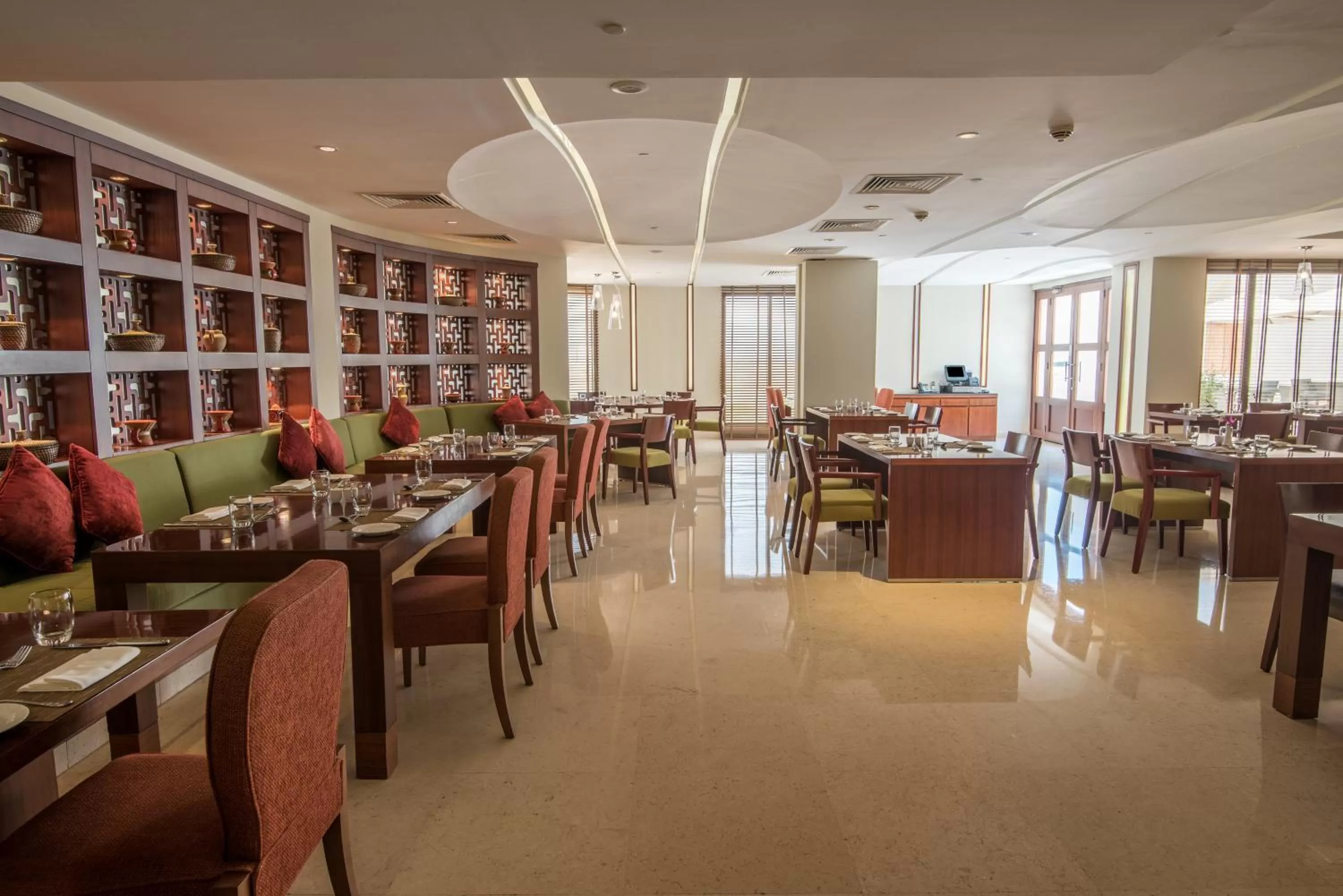 Restaurant/places to eat in Crowne Plaza Sohar by IHG