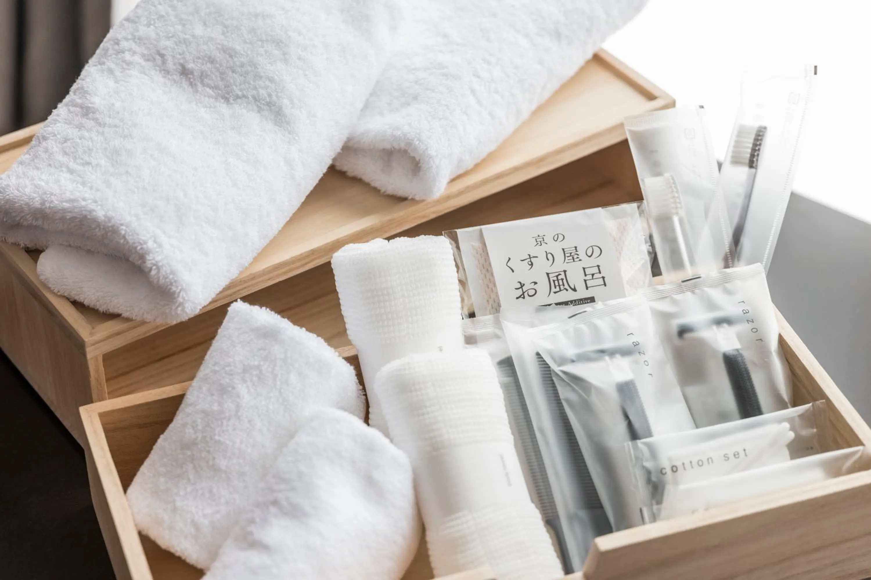 towels in Kyoto Shinmachi Rokkaku Hotel grandereverie