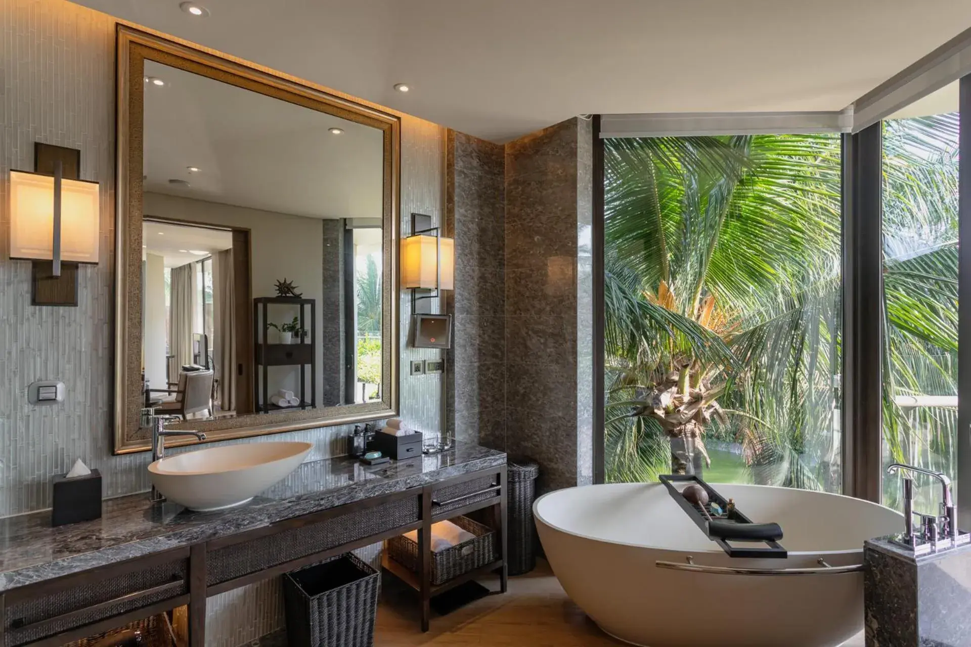 Shower, Bathroom in InterContinental Phu Quoc Long Beach Resort, an IHG Hotel