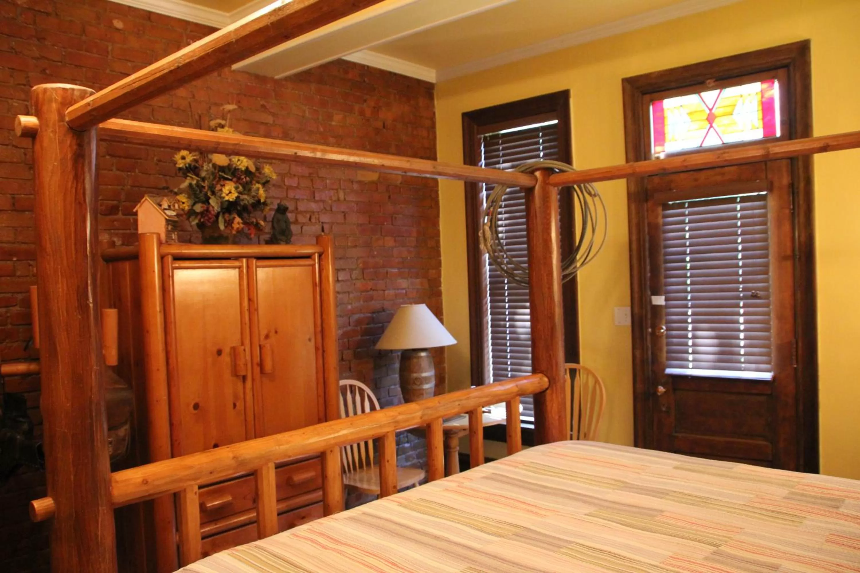 Bed in Hines Mansion